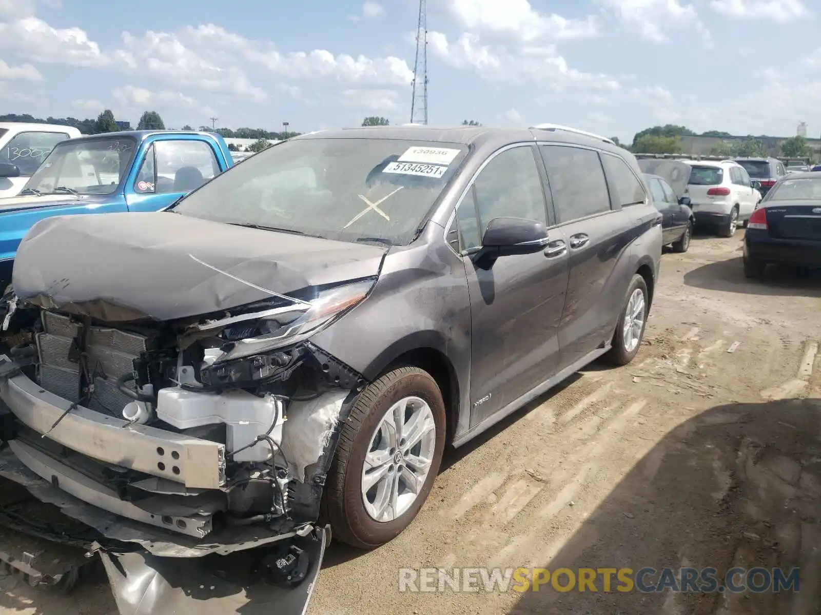 2 Photograph of a damaged car 5TDESKFC4MS013625 TOYOTA SIENNA 2021