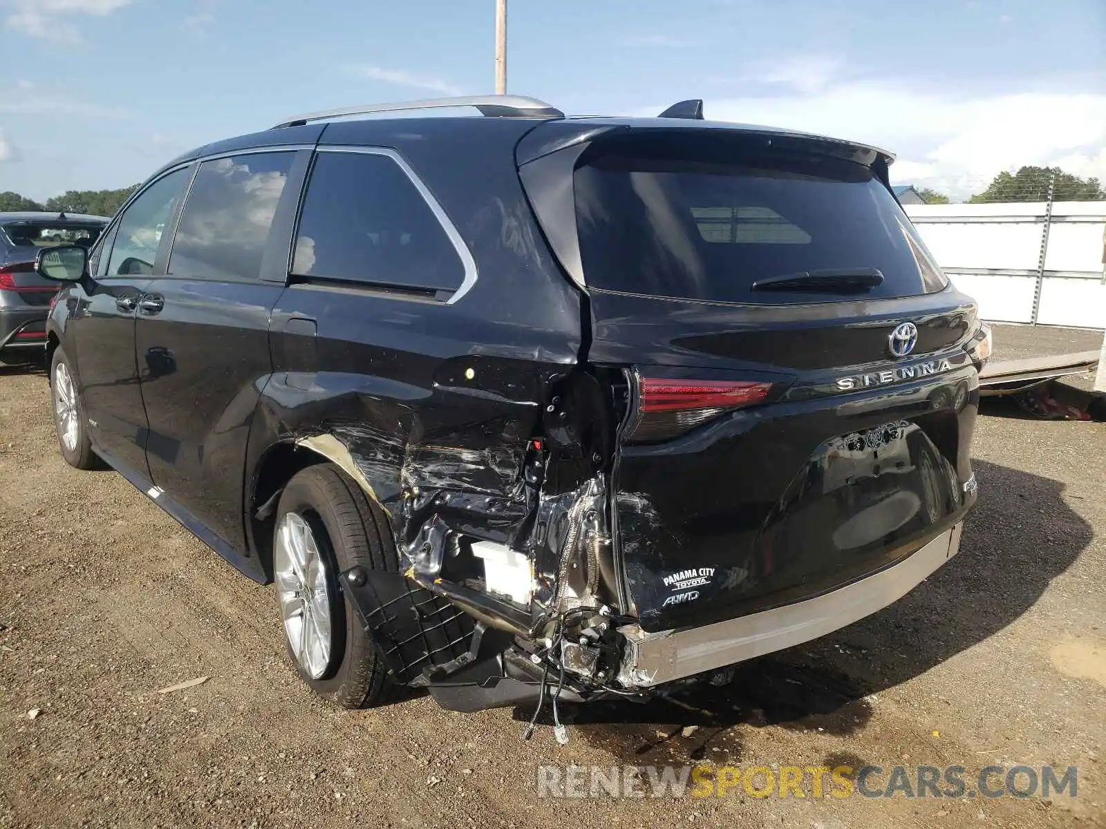 3 Photograph of a damaged car 5TDESKFC5MS028909 TOYOTA SIENNA 2021