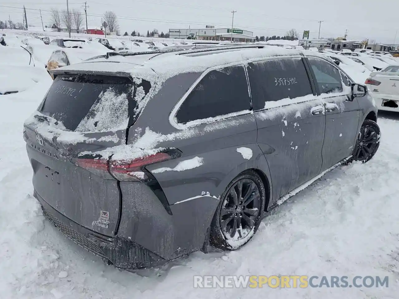 4 Photograph of a damaged car 5TDGRKEC4MS049191 TOYOTA SIENNA 2021