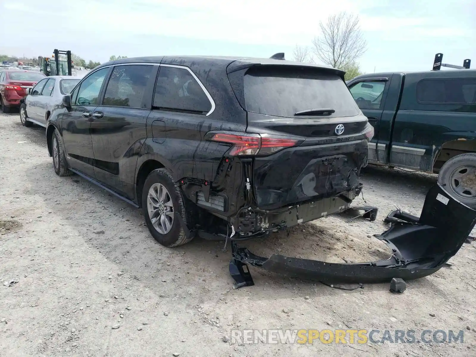 3 Фотография поврежденного автомобиля 5TDGRKEC9MS021211 TOYOTA SIENNA 2021