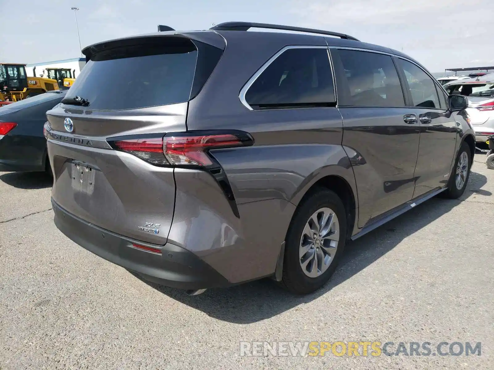 4 Photograph of a damaged car 5TDJRKEC0MS008742 TOYOTA SIENNA 2021