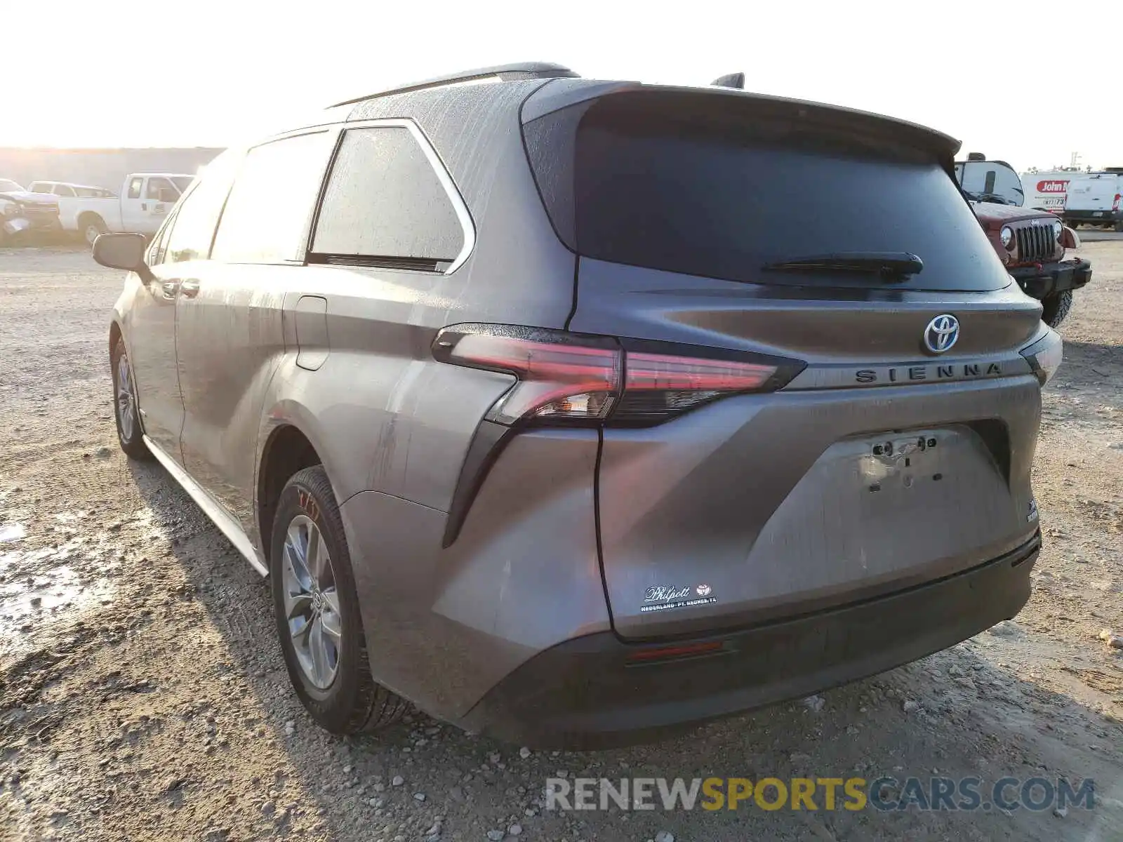 3 Photograph of a damaged car 5TDJRKEC1MS004229 TOYOTA SIENNA 2021