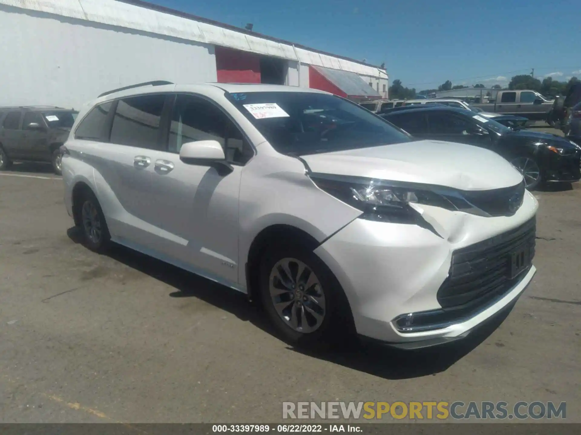 1 Photograph of a damaged car 5TDJRKEC1MS016879 TOYOTA SIENNA 2021