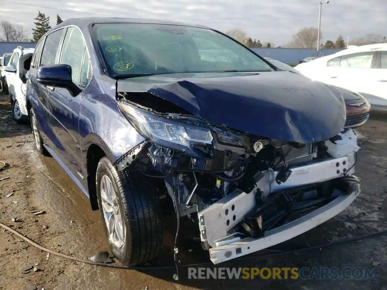 1 Photograph of a damaged car 5TDJRKEC3MS024630 TOYOTA SIENNA 2021