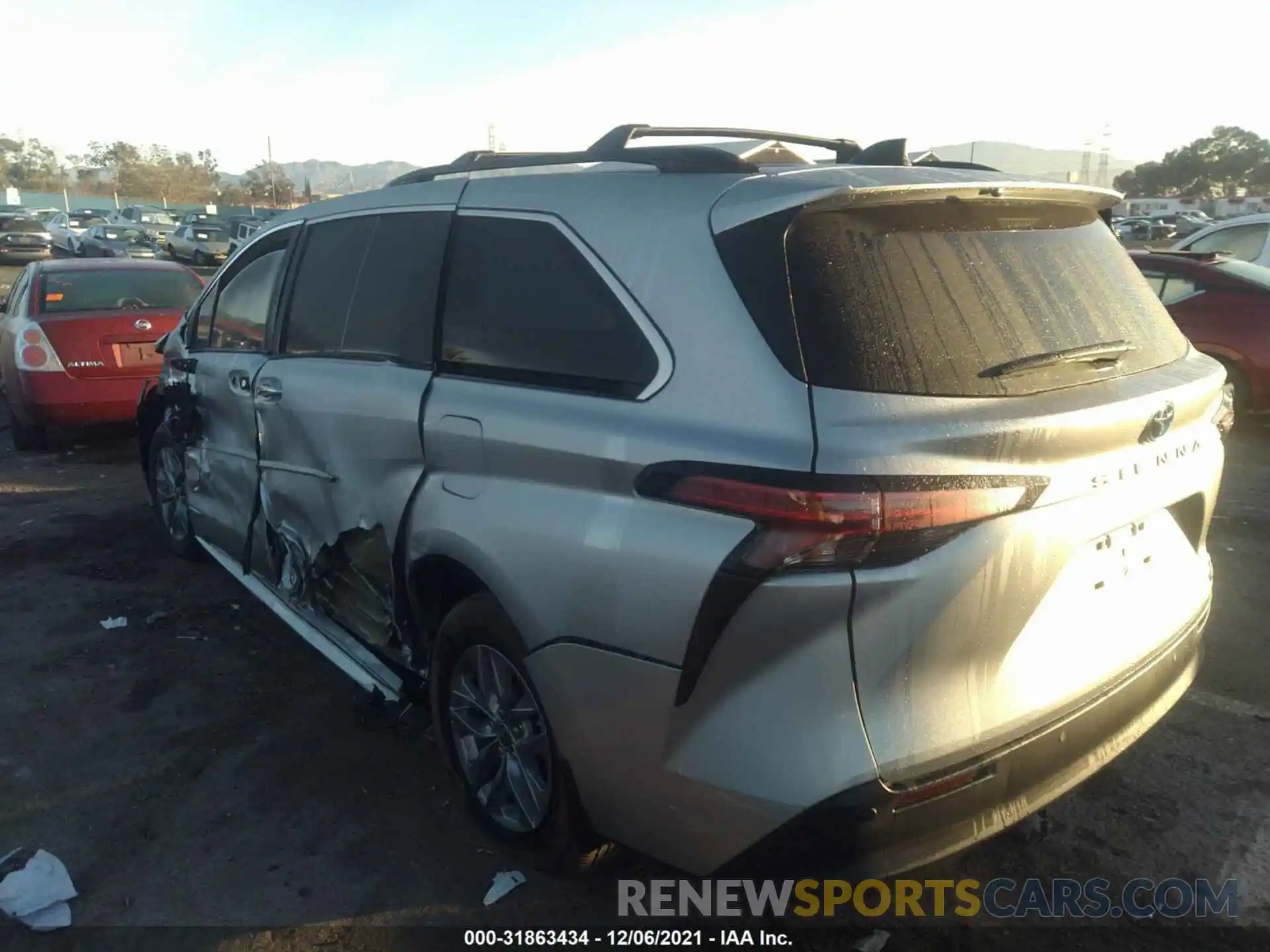 3 Фотография поврежденного автомобиля 5TDJRKEC3MS062102 TOYOTA SIENNA 2021