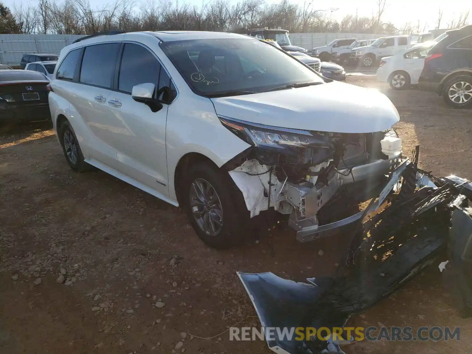 1 Photograph of a damaged car 5TDJRKEC4MS009408 TOYOTA SIENNA 2021