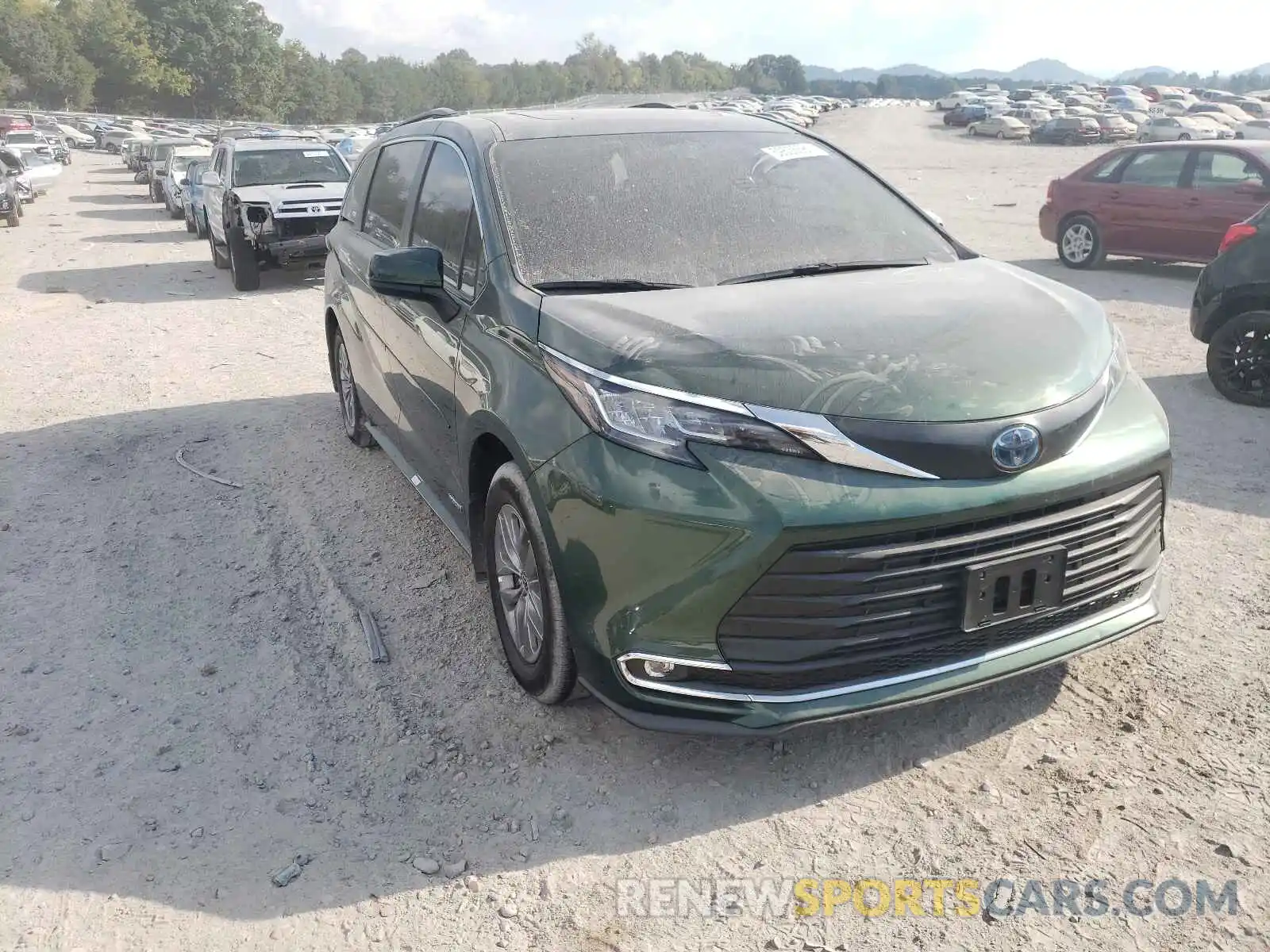 1 Photograph of a damaged car 5TDJRKEC4MS033756 TOYOTA SIENNA 2021