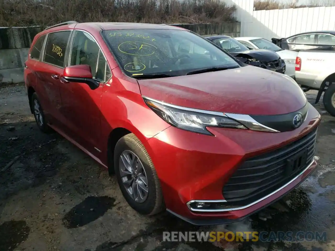 1 Photograph of a damaged car 5TDJRKEC5MS013368 TOYOTA SIENNA 2021