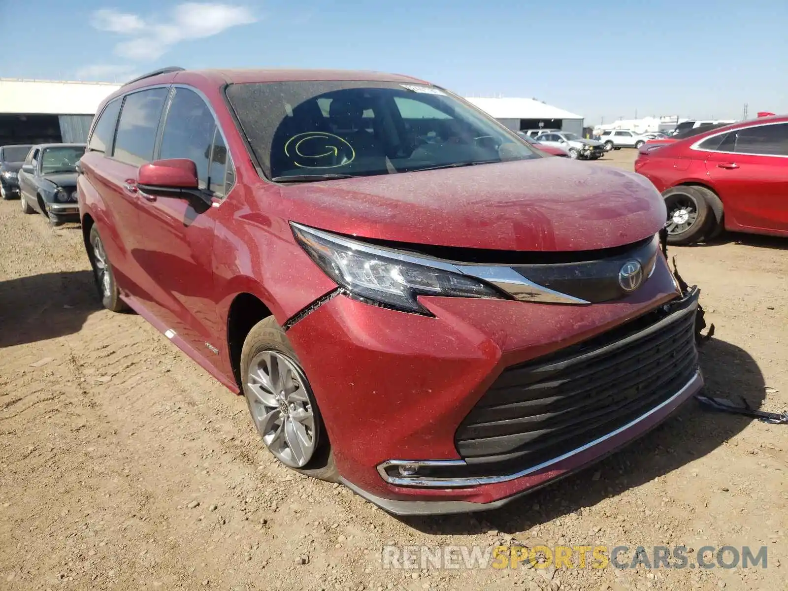 1 Photograph of a damaged car 5TDJRKEC5MS049500 TOYOTA SIENNA 2021