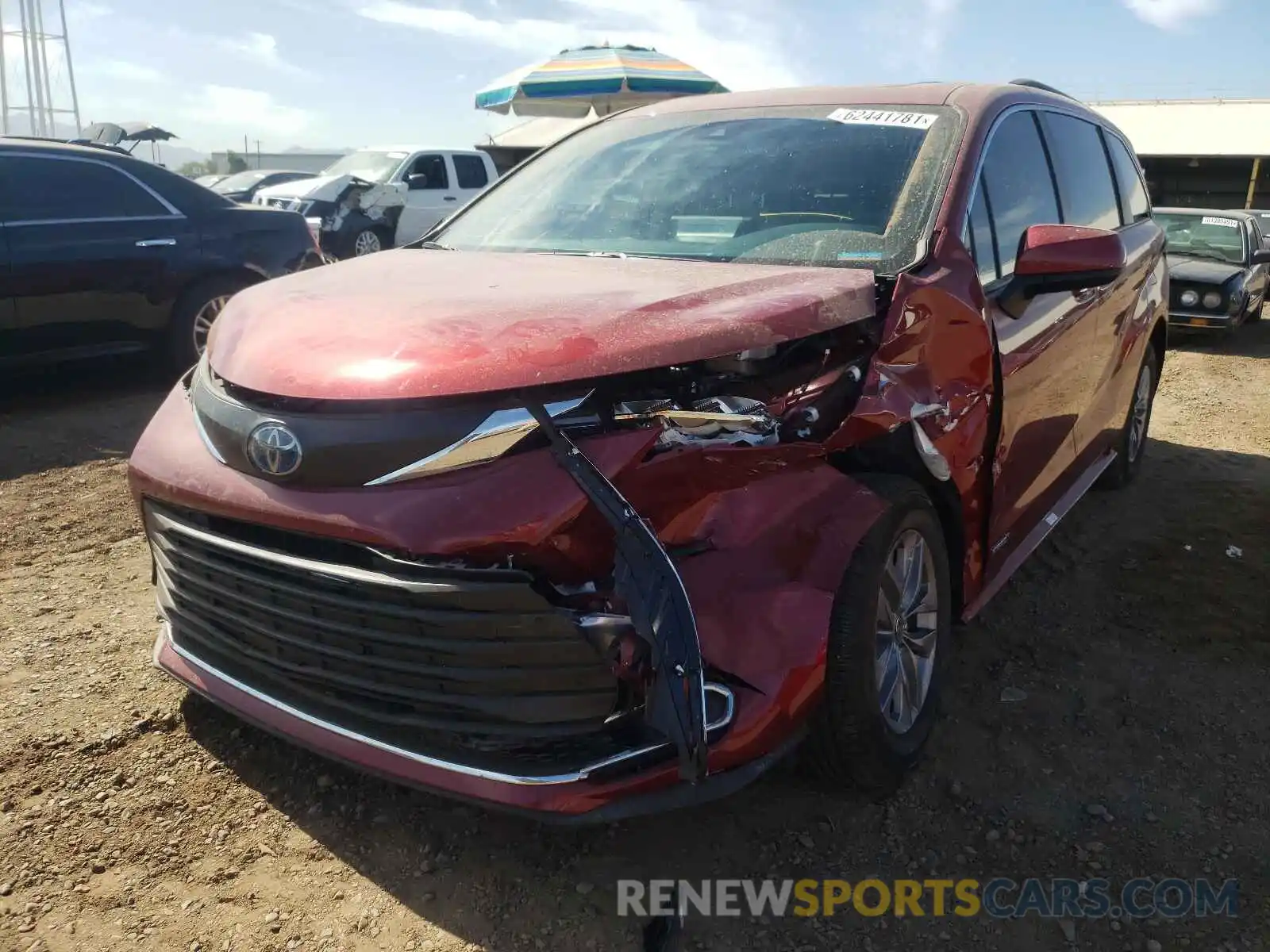 2 Photograph of a damaged car 5TDJRKEC5MS049500 TOYOTA SIENNA 2021