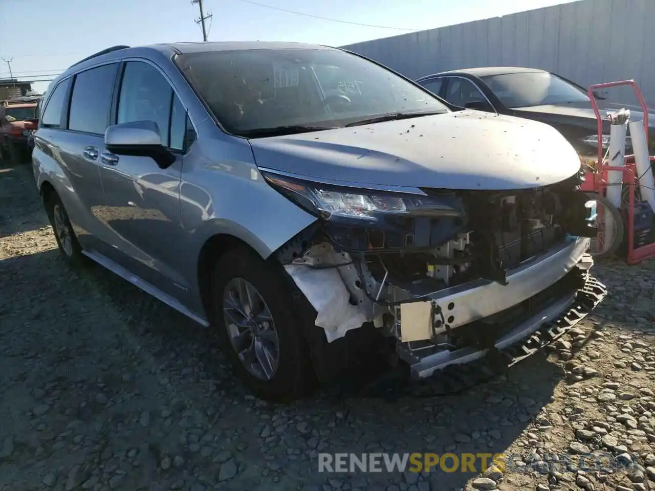 1 Photograph of a damaged car 5TDJRKEC6MS024282 TOYOTA SIENNA 2021