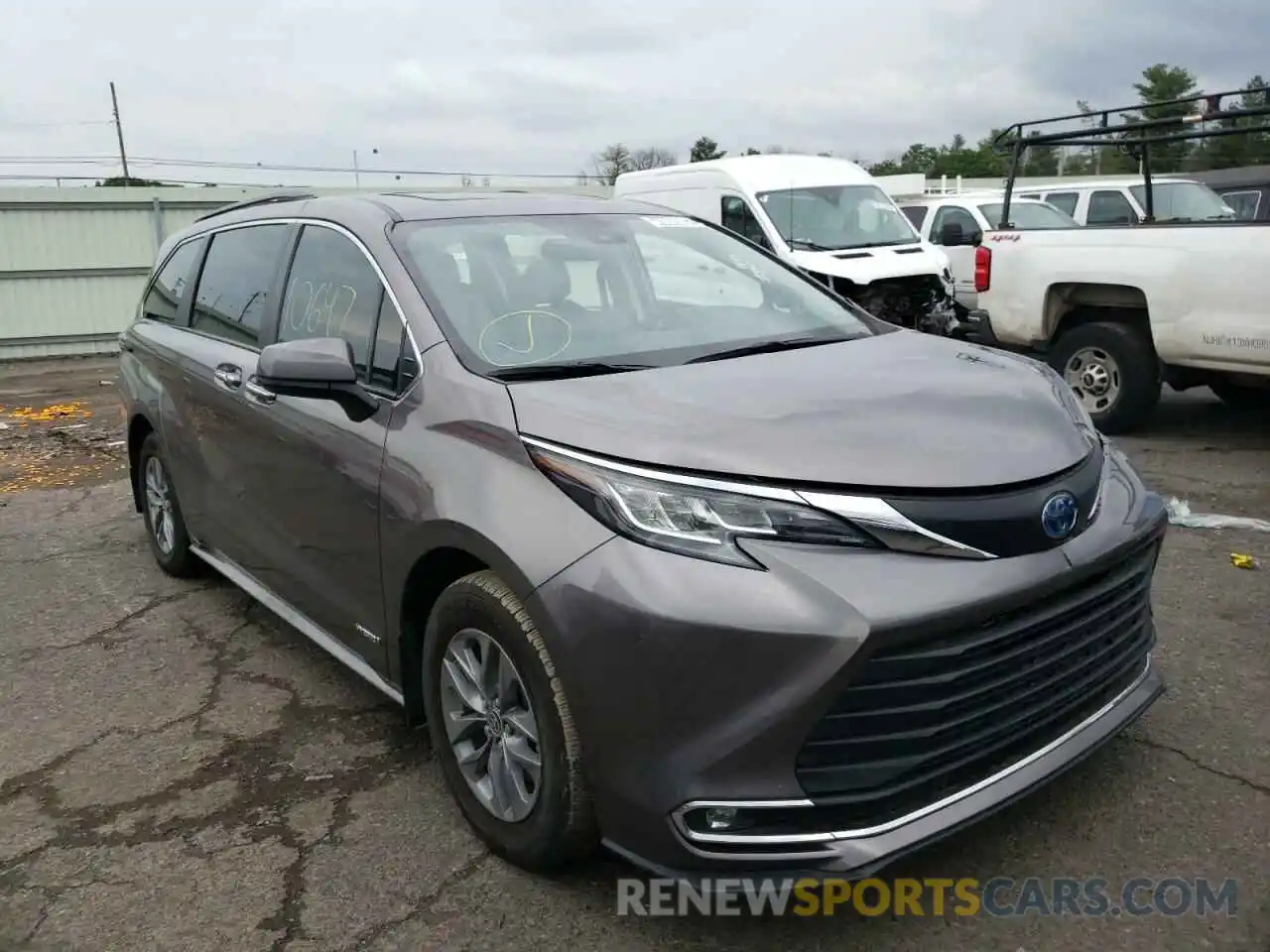 1 Photograph of a damaged car 5TDJRKEC6MS062742 TOYOTA SIENNA 2021