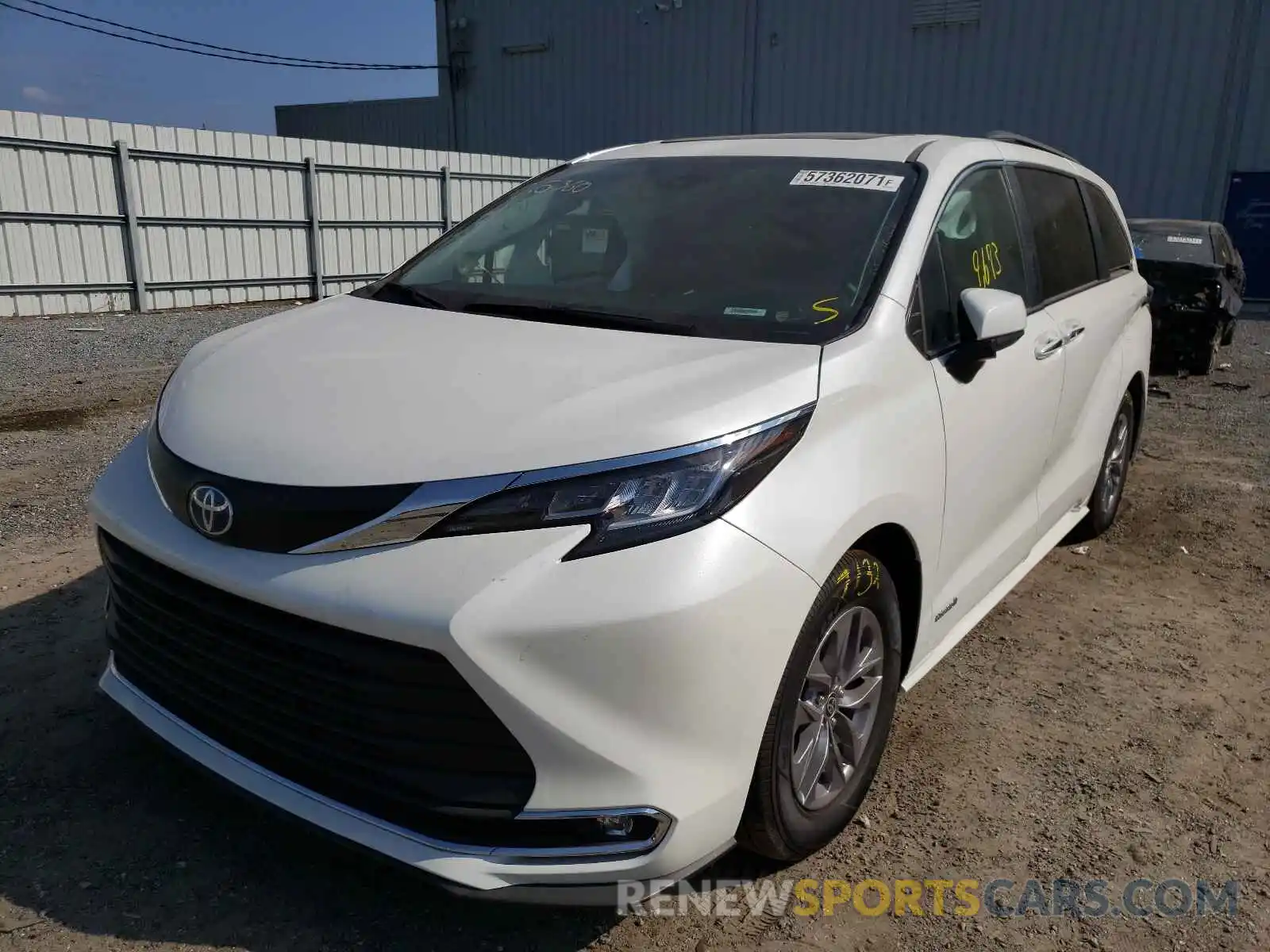 2 Photograph of a damaged car 5TDJRKEC7MS002968 TOYOTA SIENNA 2021