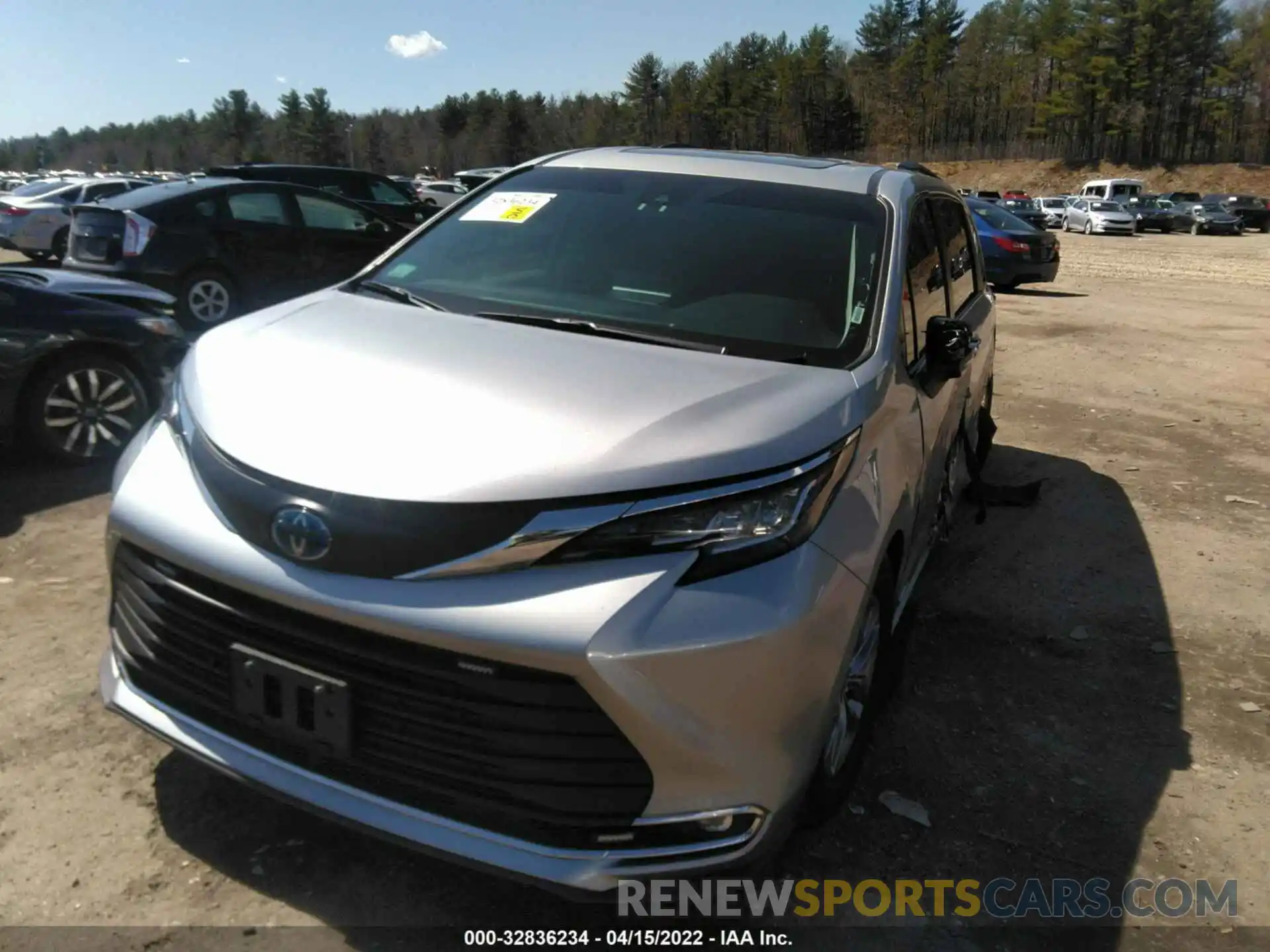 2 Photograph of a damaged car 5TDJRKEC7MS024131 TOYOTA SIENNA 2021