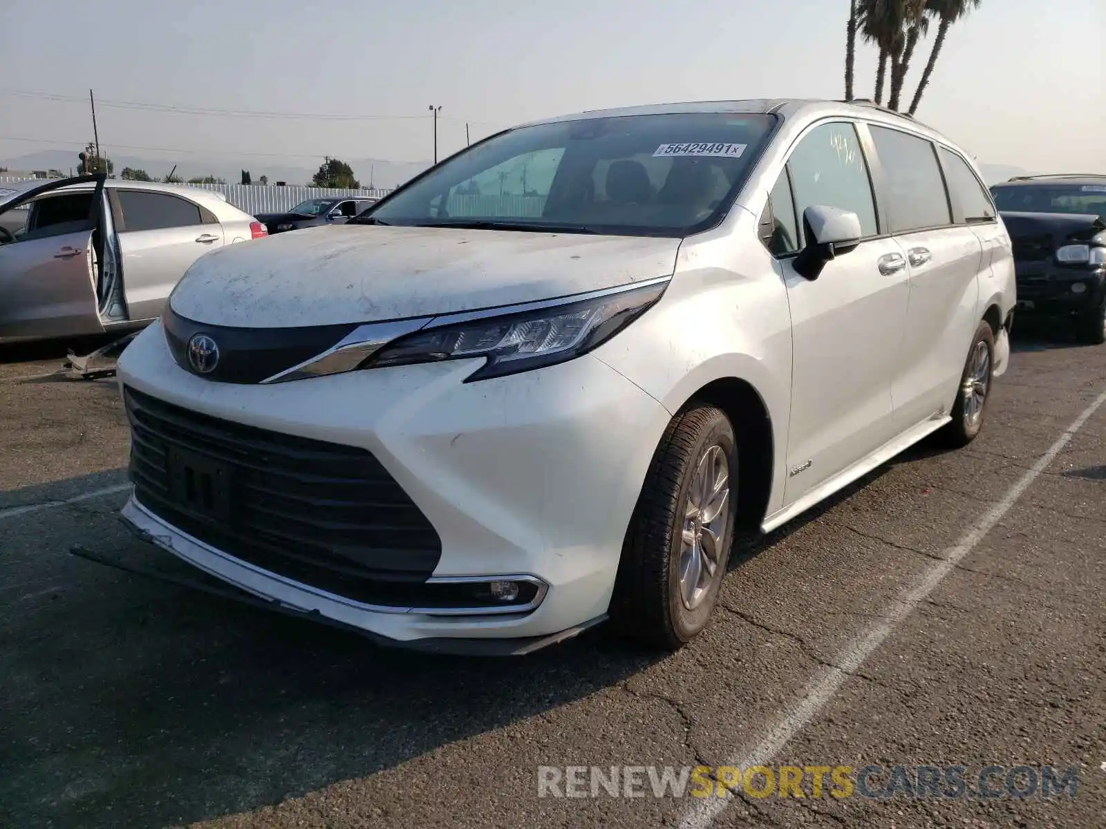 2 Photograph of a damaged car 5TDJRKEC7MS037252 TOYOTA SIENNA 2021