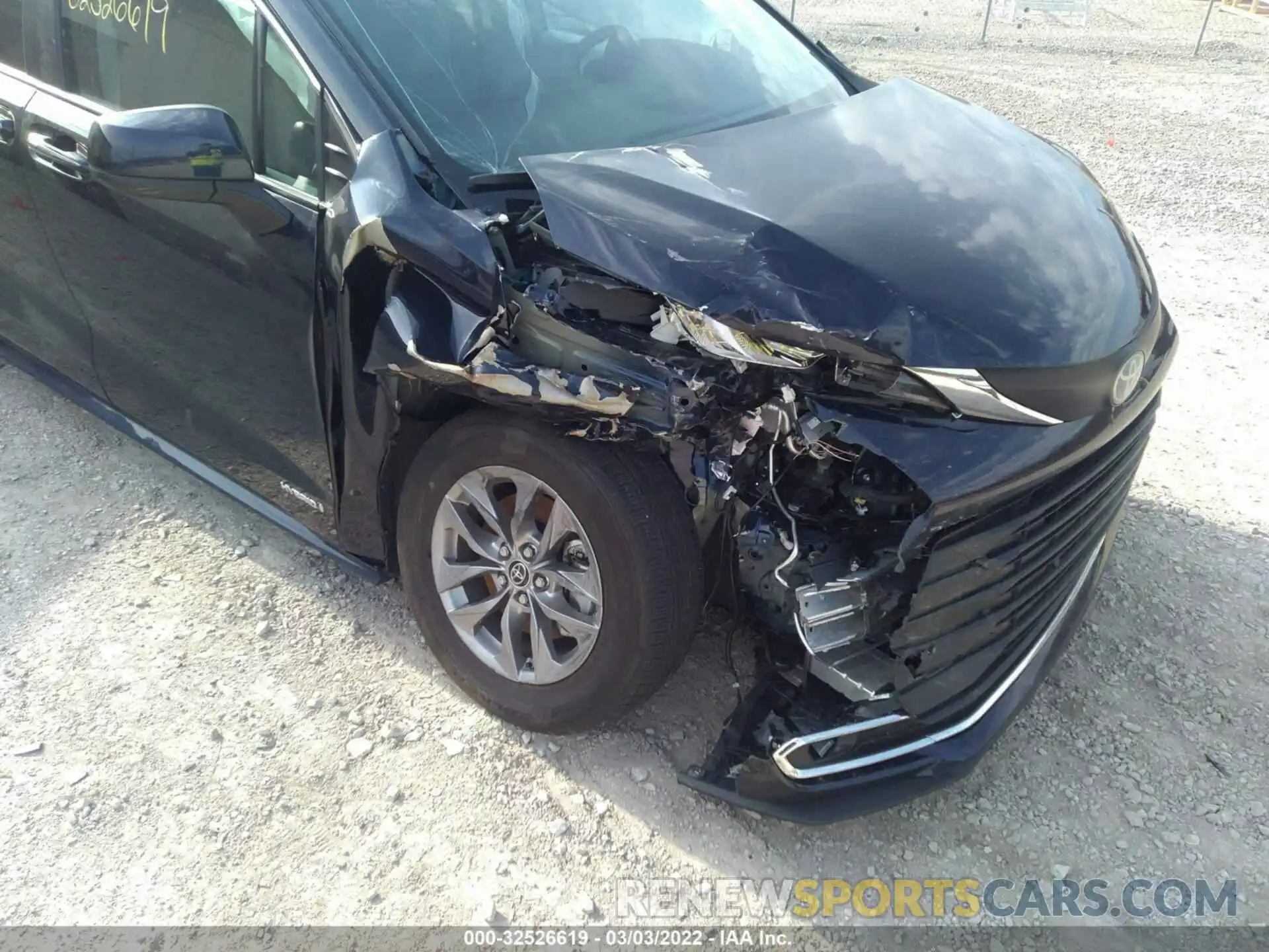 6 Photograph of a damaged car 5TDJRKEC8MS019889 TOYOTA SIENNA 2021