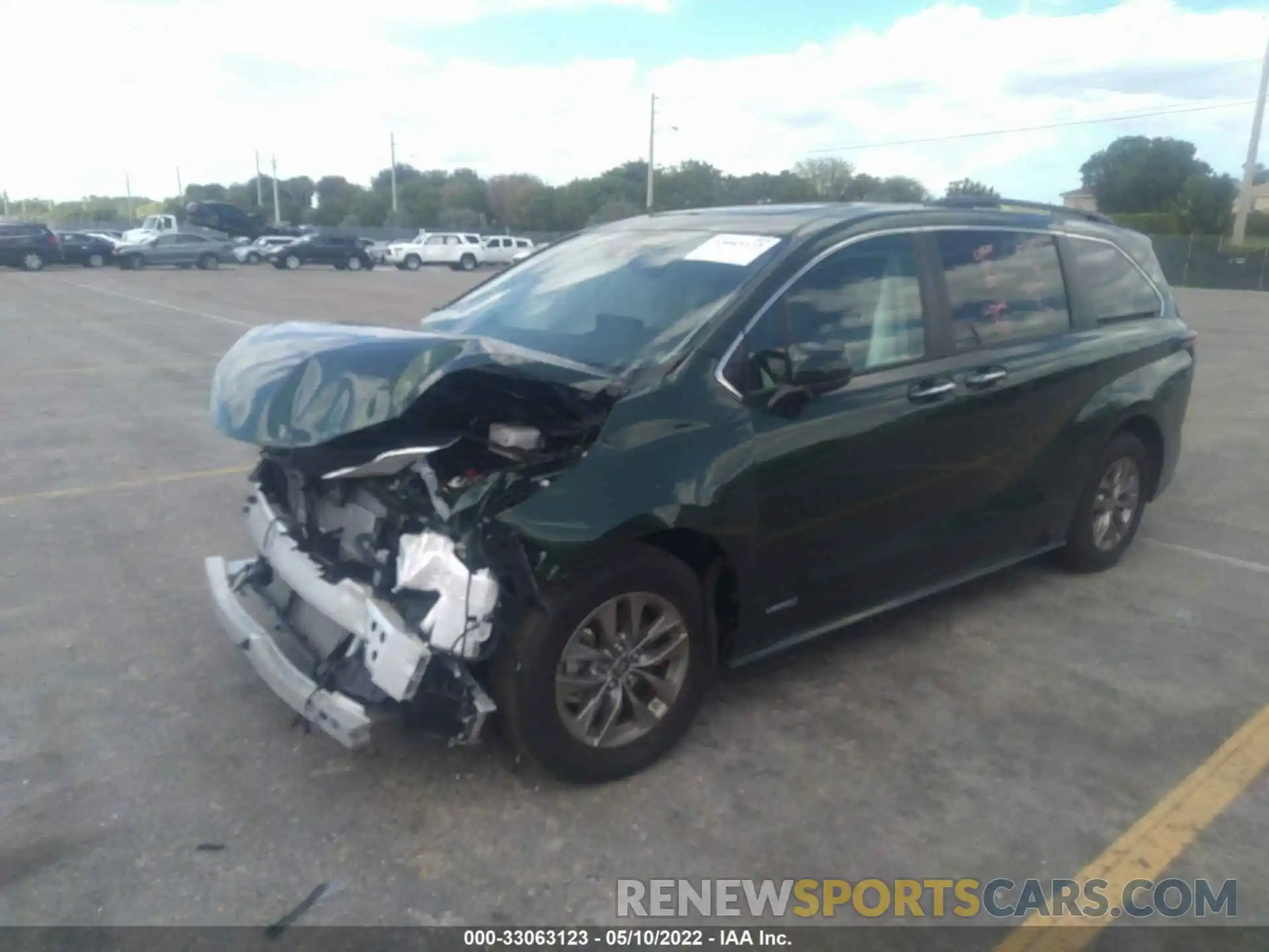 2 Photograph of a damaged car 5TDJRKEC8MS038510 TOYOTA SIENNA 2021