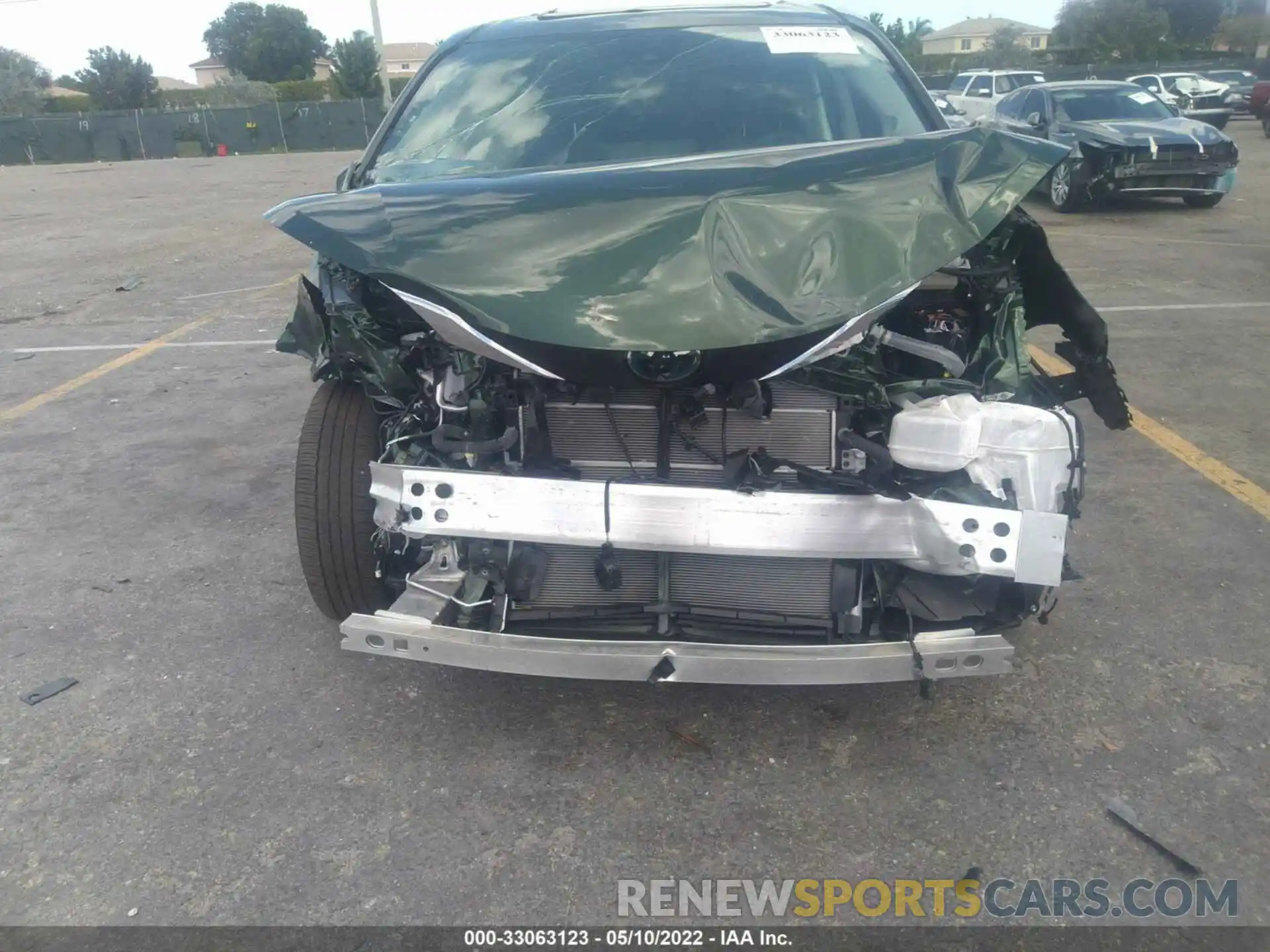 6 Photograph of a damaged car 5TDJRKEC8MS038510 TOYOTA SIENNA 2021