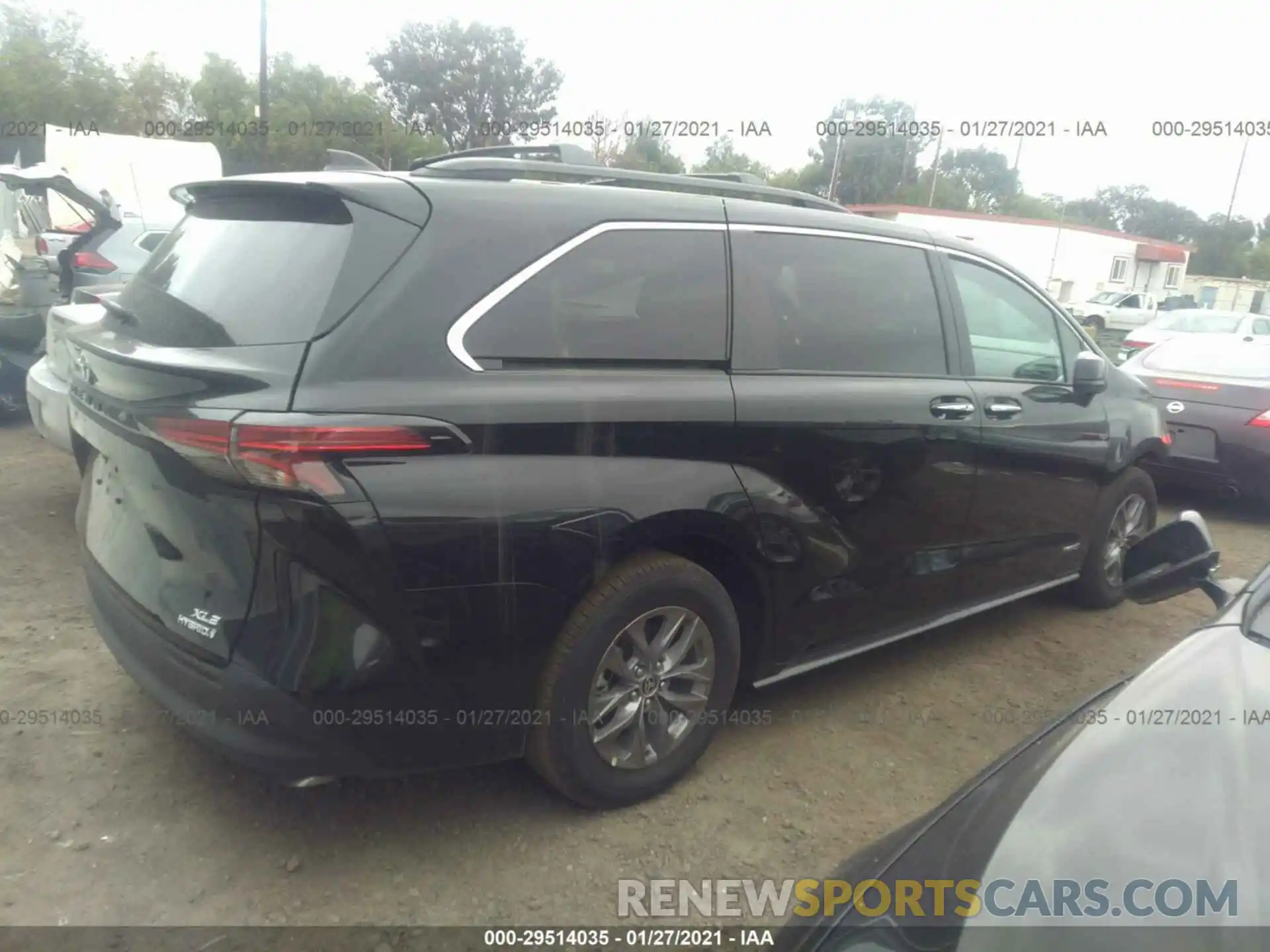 4 Photograph of a damaged car 5TDJRKEC9MS001756 TOYOTA SIENNA 2021