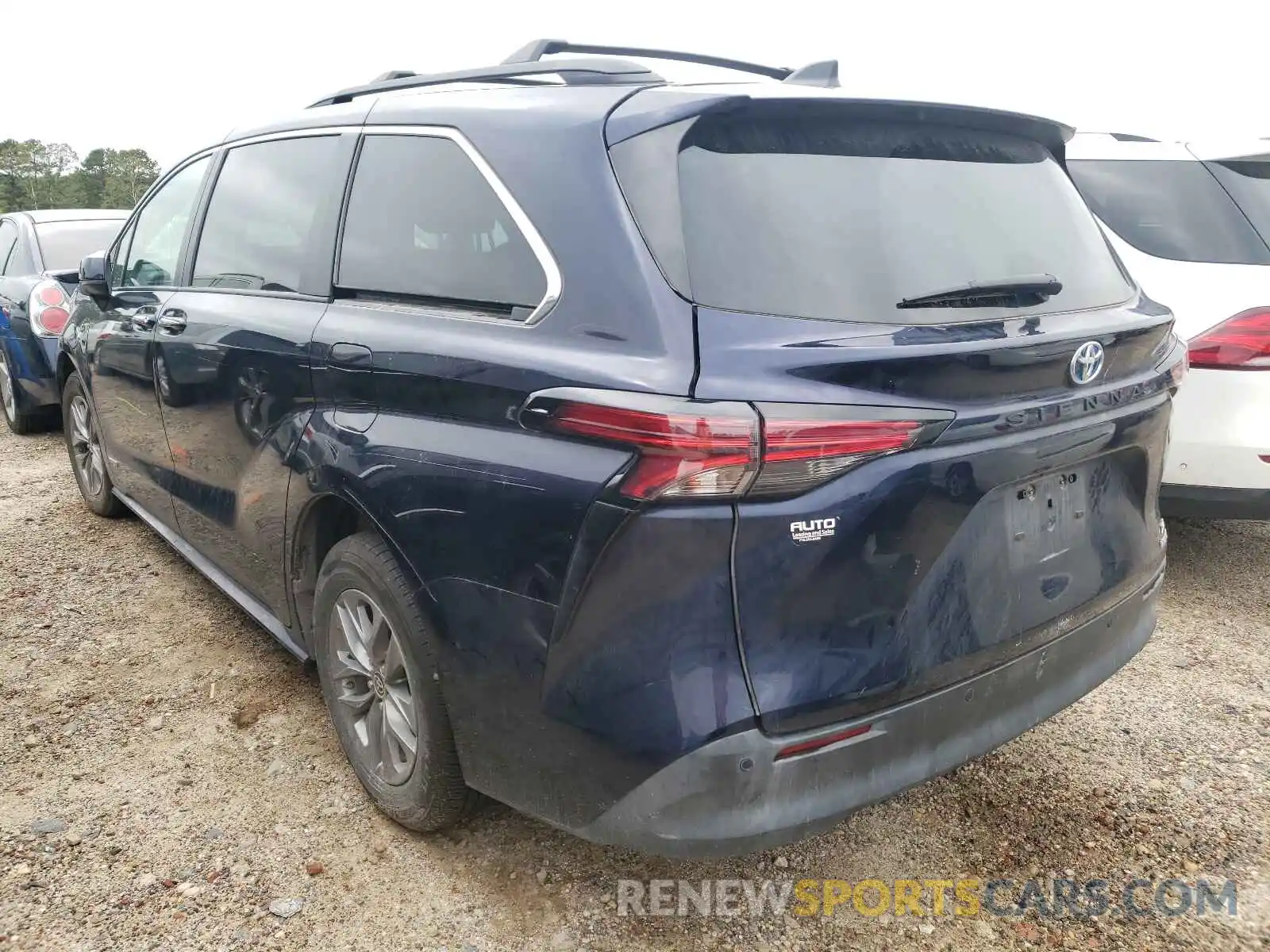 3 Photograph of a damaged car 5TDJRKEC9MS004026 TOYOTA SIENNA 2021