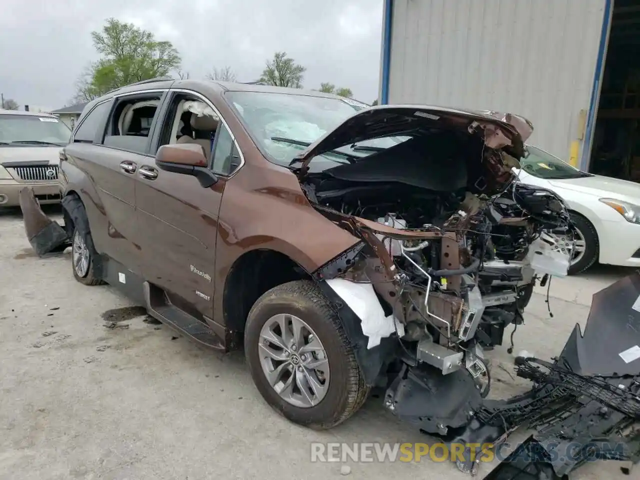 1 Photograph of a damaged car 5TDJRKEC9MS060015 TOYOTA SIENNA 2021