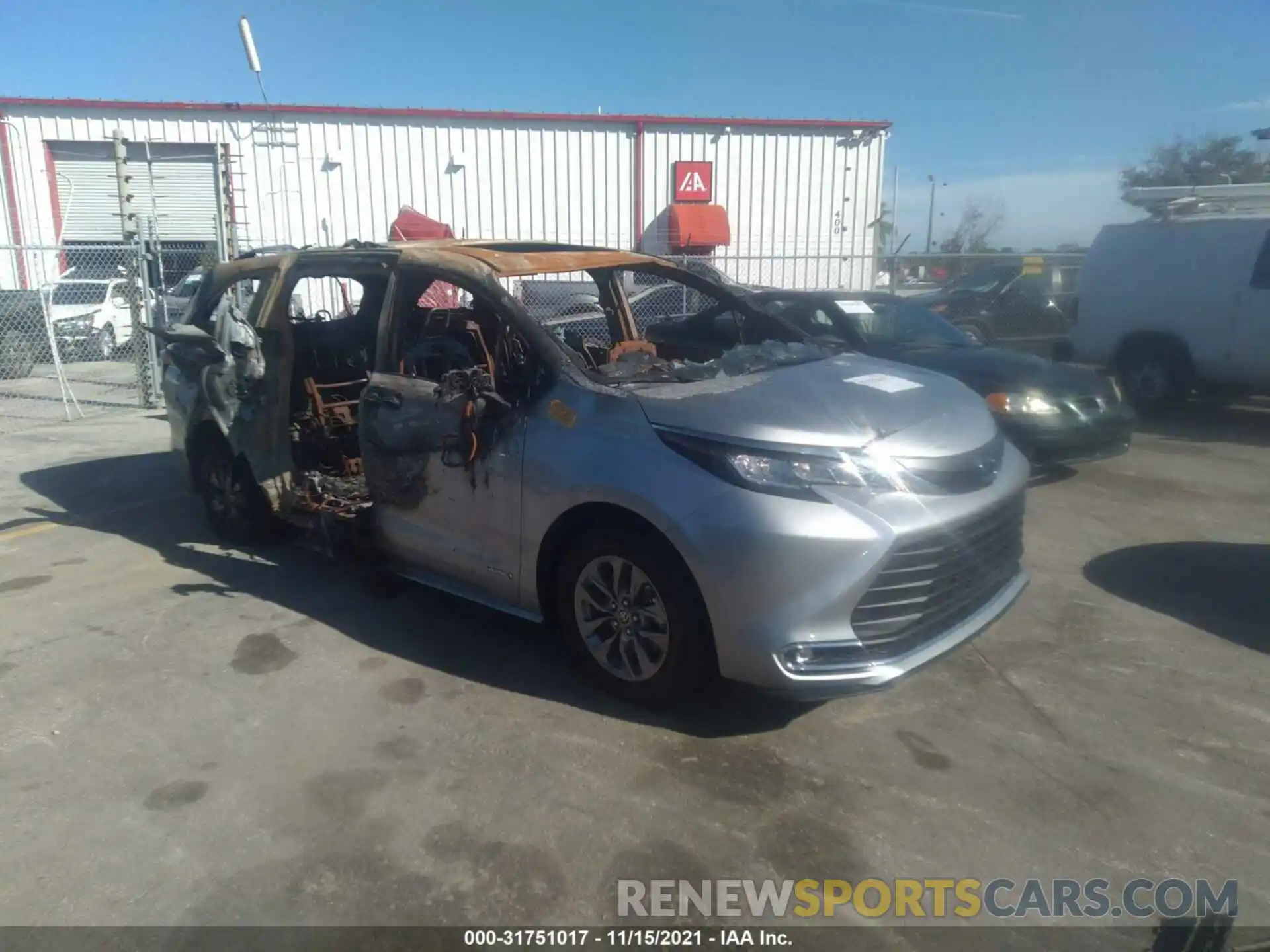 1 Photograph of a damaged car 5TDJRKECXMS021675 TOYOTA SIENNA 2021