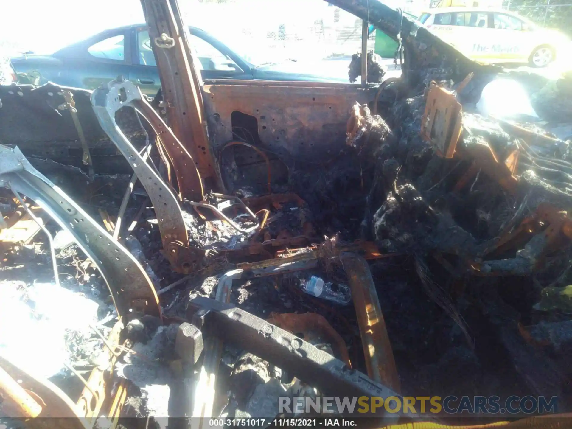 5 Photograph of a damaged car 5TDJRKECXMS021675 TOYOTA SIENNA 2021