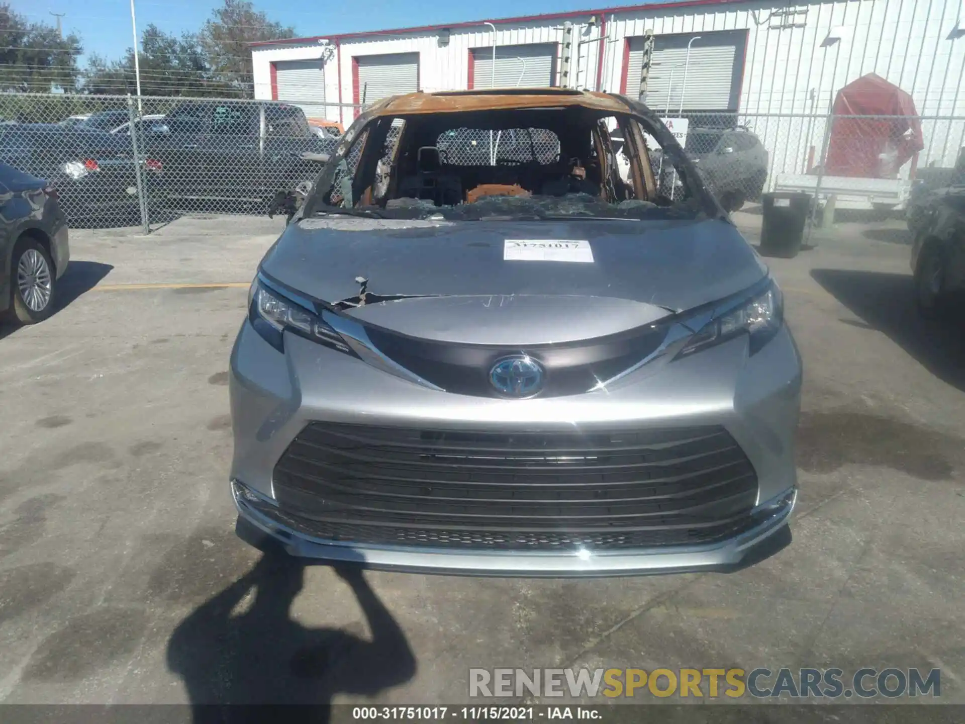 6 Photograph of a damaged car 5TDJRKECXMS021675 TOYOTA SIENNA 2021