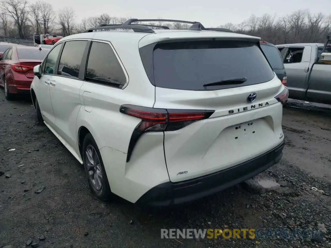 3 Photograph of a damaged car 5TDJSKFC2MS002363 TOYOTA SIENNA 2021