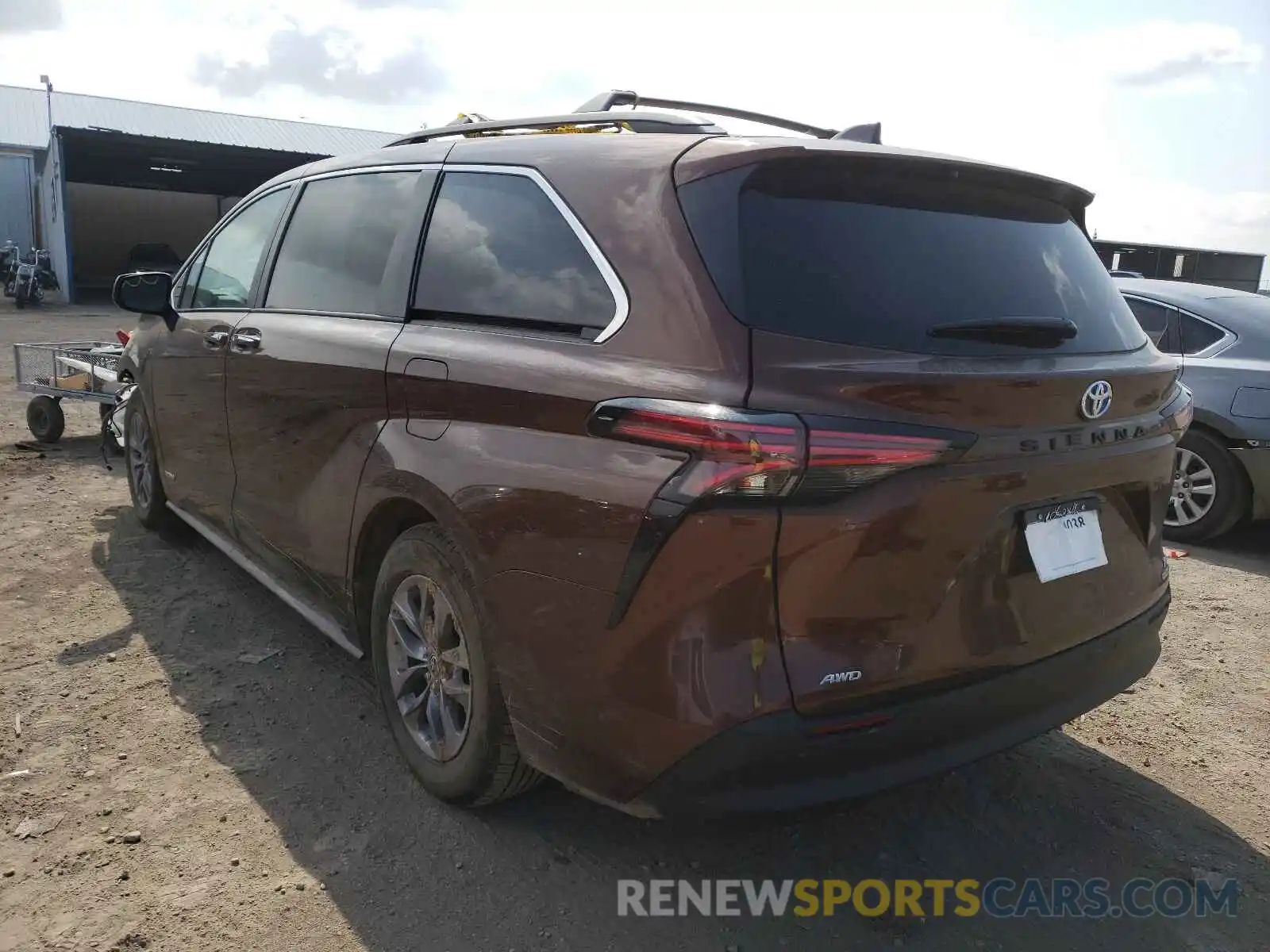 3 Photograph of a damaged car 5TDJSKFC4MS023103 TOYOTA SIENNA 2021