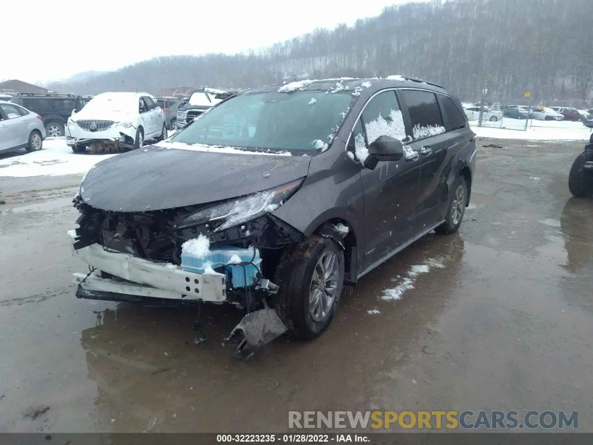 2 Photograph of a damaged car 5TDJSKFC6MS012765 TOYOTA SIENNA 2021