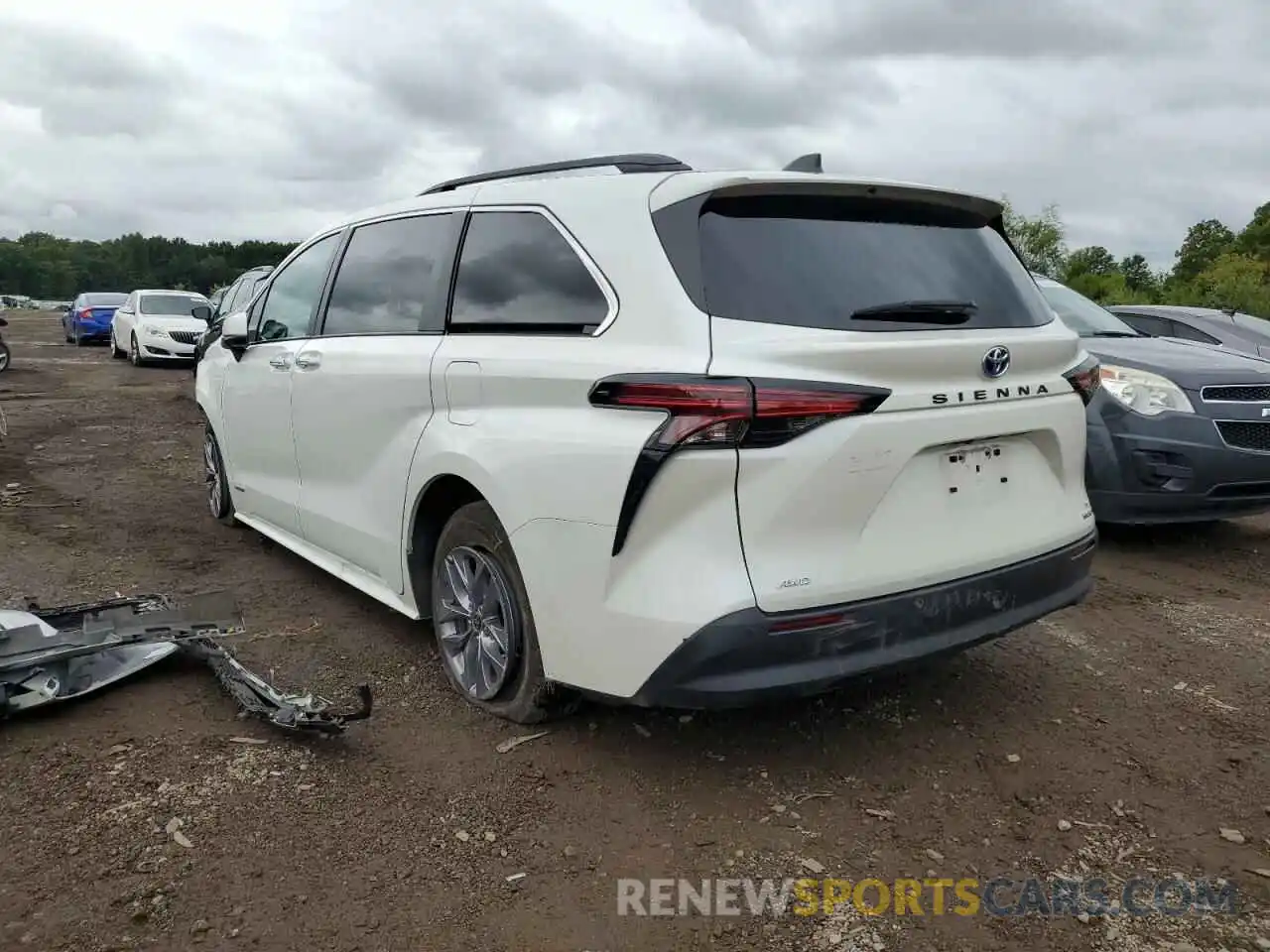 3 Photograph of a damaged car 5TDJSKFC6MS017626 TOYOTA SIENNA 2021