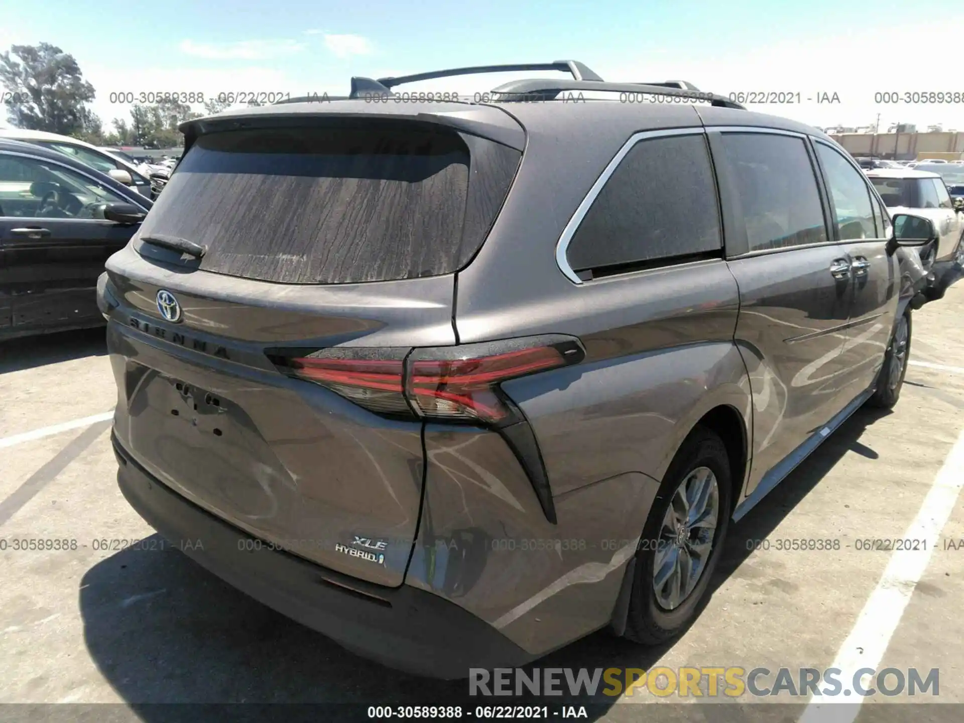 4 Photograph of a damaged car 5TDJSKFC7MS022110 TOYOTA SIENNA 2021