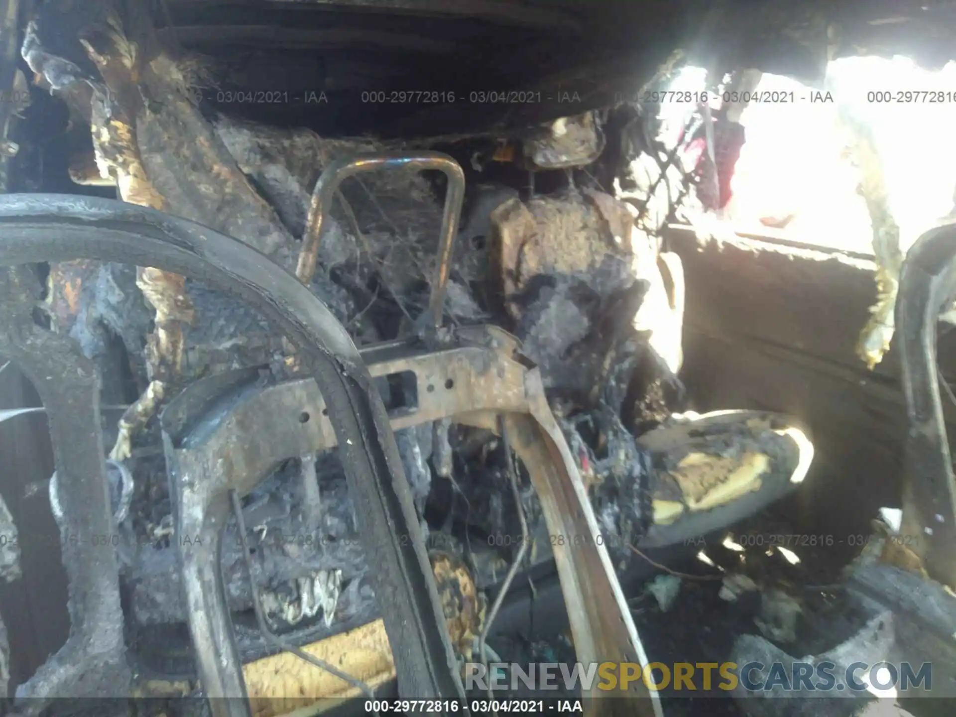 8 Фотография поврежденного автомобиля 5TDKRKEC0MS002928 TOYOTA SIENNA 2021