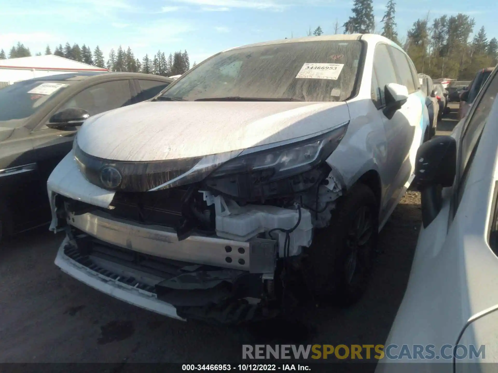 2 Photograph of a damaged car 5TDKRKEC0MS015050 TOYOTA SIENNA 2021