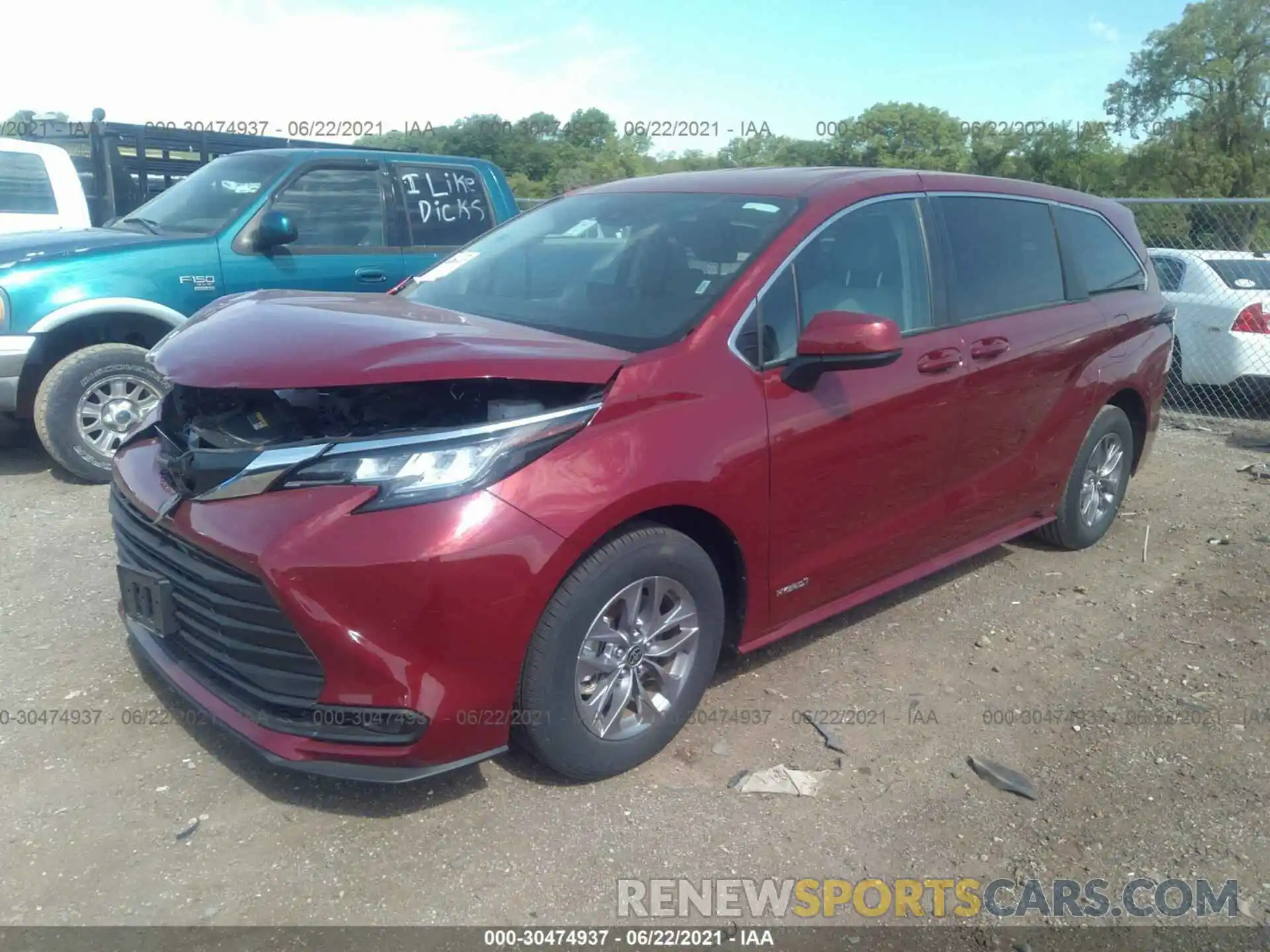 2 Photograph of a damaged car 5TDKRKEC0MS027781 TOYOTA SIENNA 2021