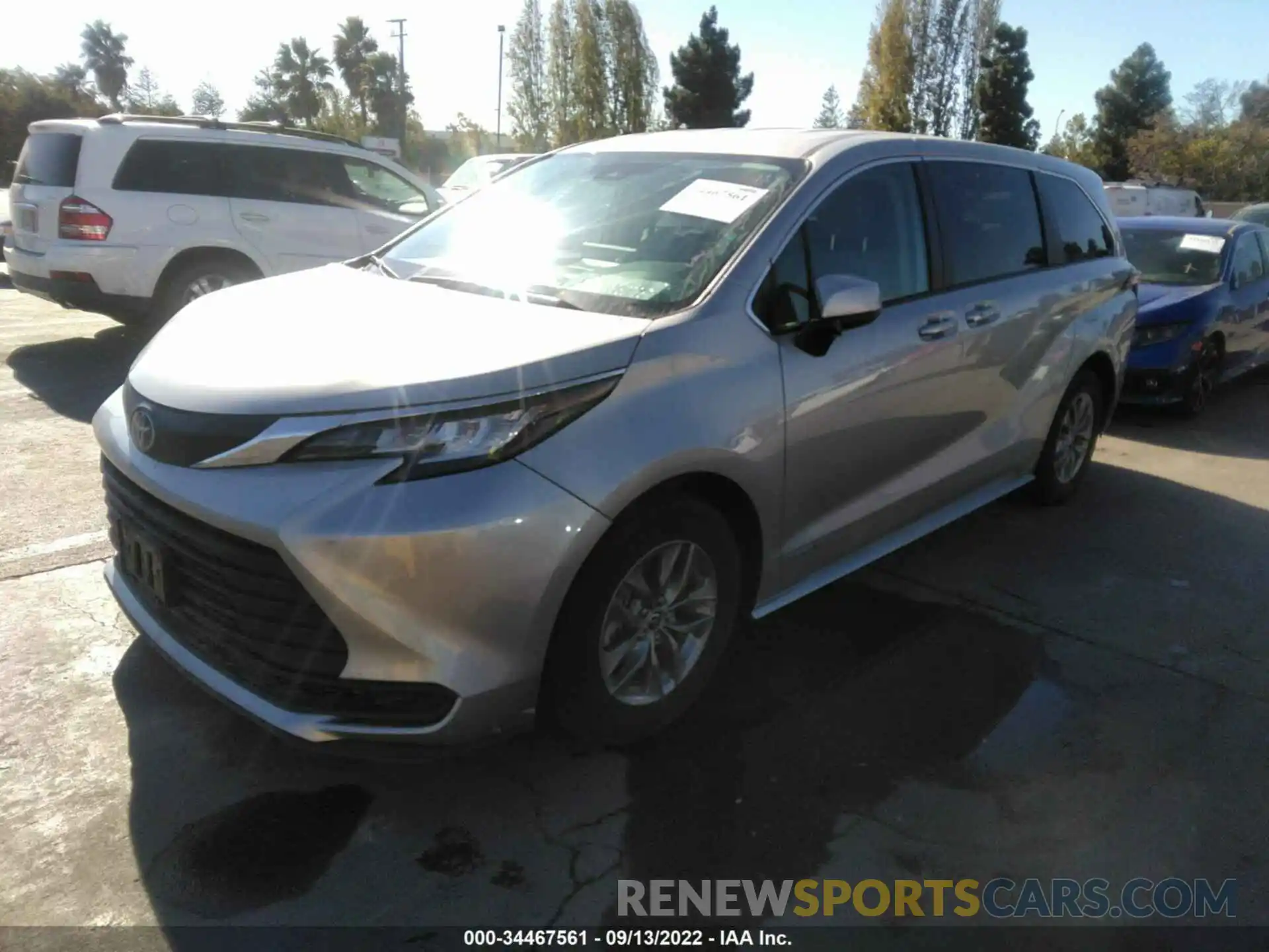 2 Photograph of a damaged car 5TDKRKEC0MS029644 TOYOTA SIENNA 2021