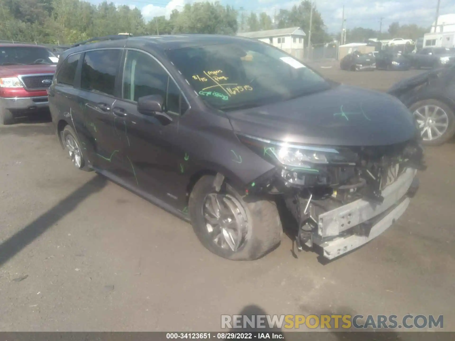 1 Фотография поврежденного автомобиля 5TDKRKEC0MS029739 TOYOTA SIENNA 2021