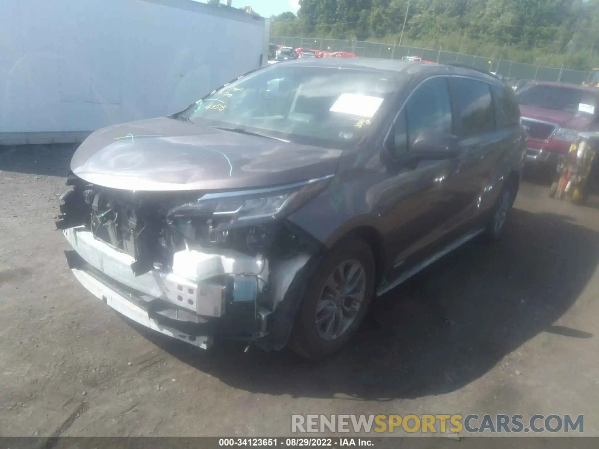 2 Фотография поврежденного автомобиля 5TDKRKEC0MS029739 TOYOTA SIENNA 2021