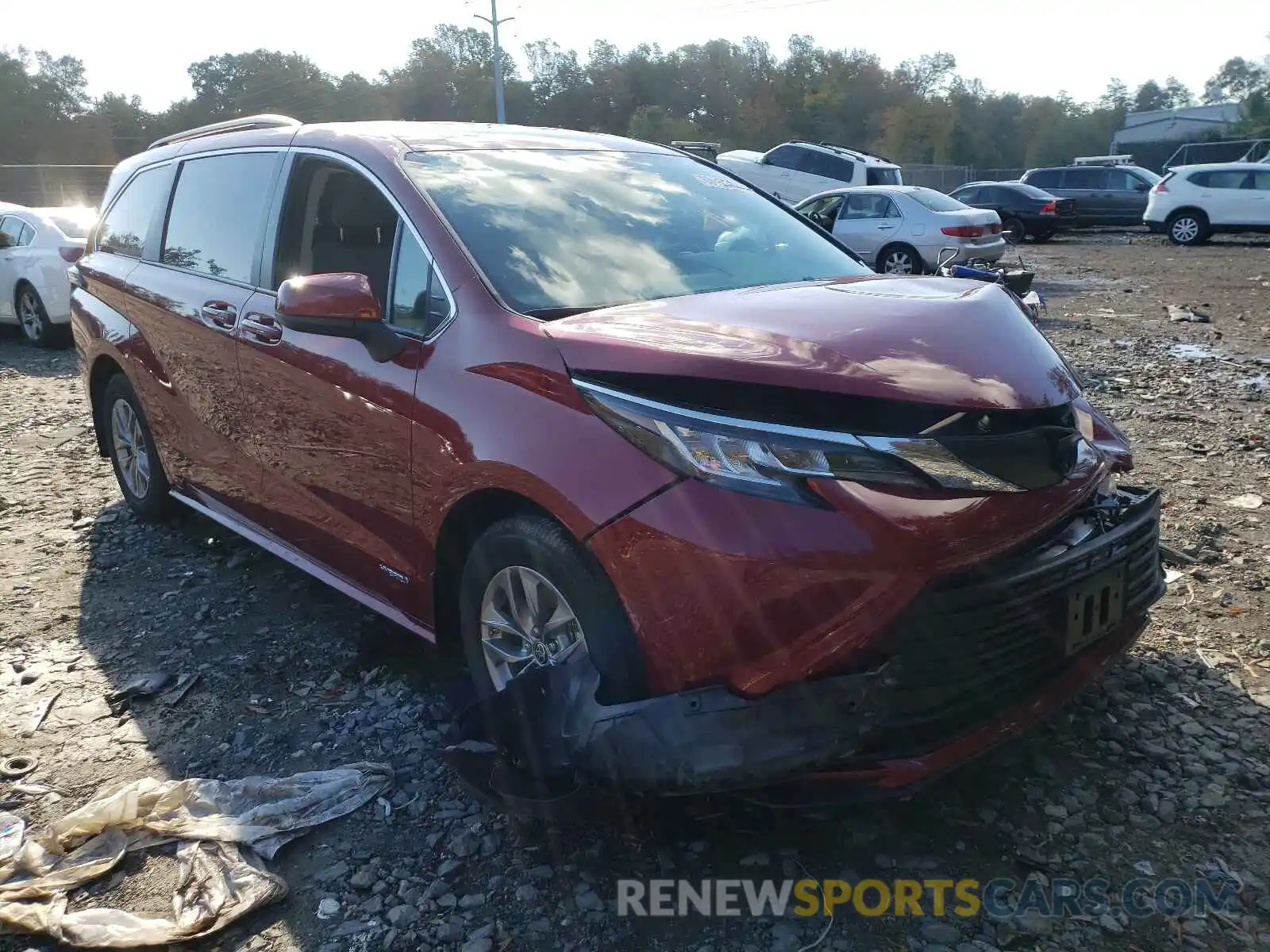 1 Photograph of a damaged car 5TDKRKEC0MS033631 TOYOTA SIENNA 2021