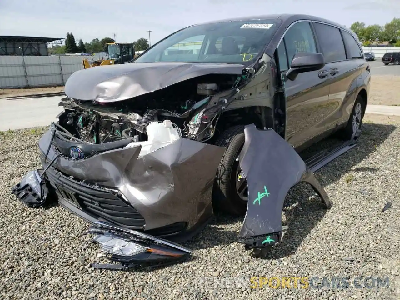 2 Фотография поврежденного автомобиля 5TDKRKEC0MS034763 TOYOTA SIENNA 2021