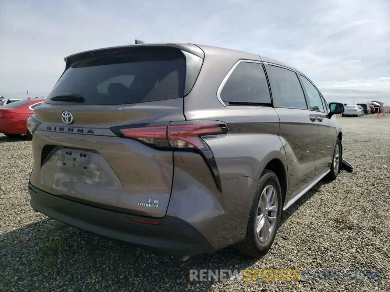 4 Photograph of a damaged car 5TDKRKEC0MS034763 TOYOTA SIENNA 2021