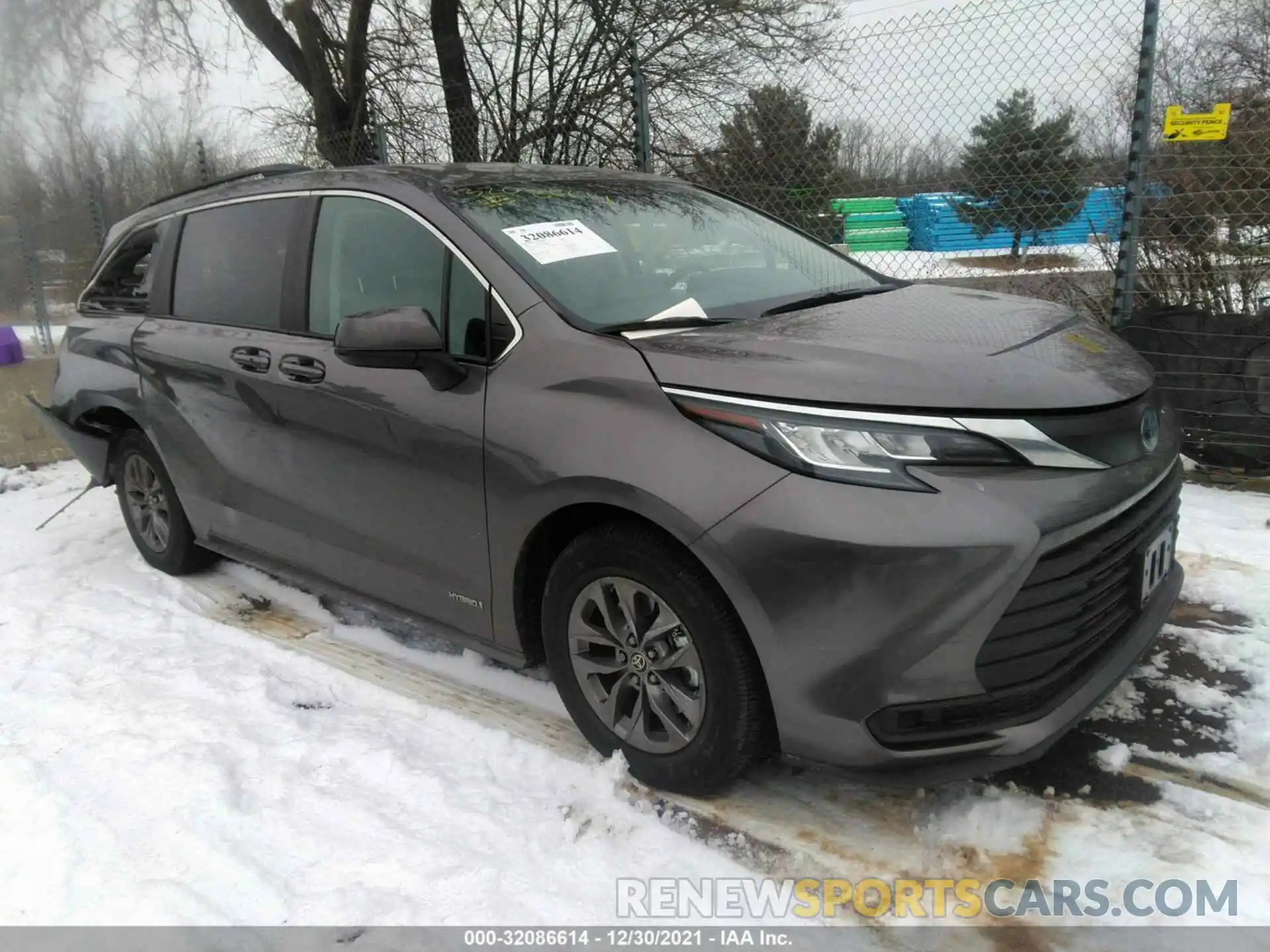 1 Фотография поврежденного автомобиля 5TDKRKEC0MS040630 TOYOTA SIENNA 2021