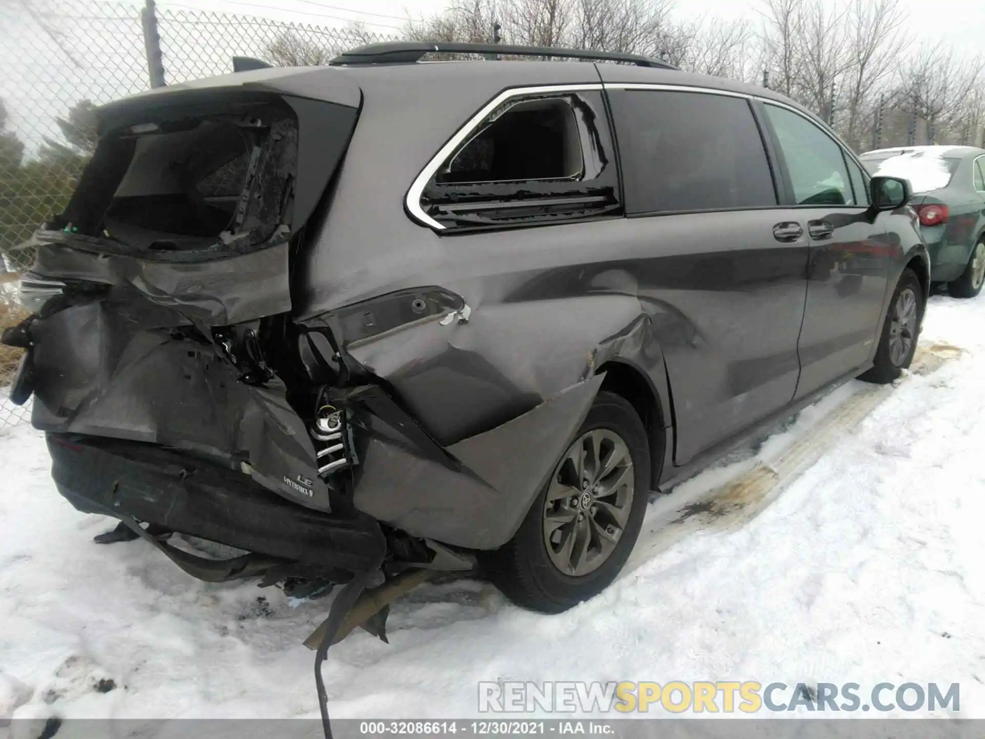 4 Фотография поврежденного автомобиля 5TDKRKEC0MS040630 TOYOTA SIENNA 2021