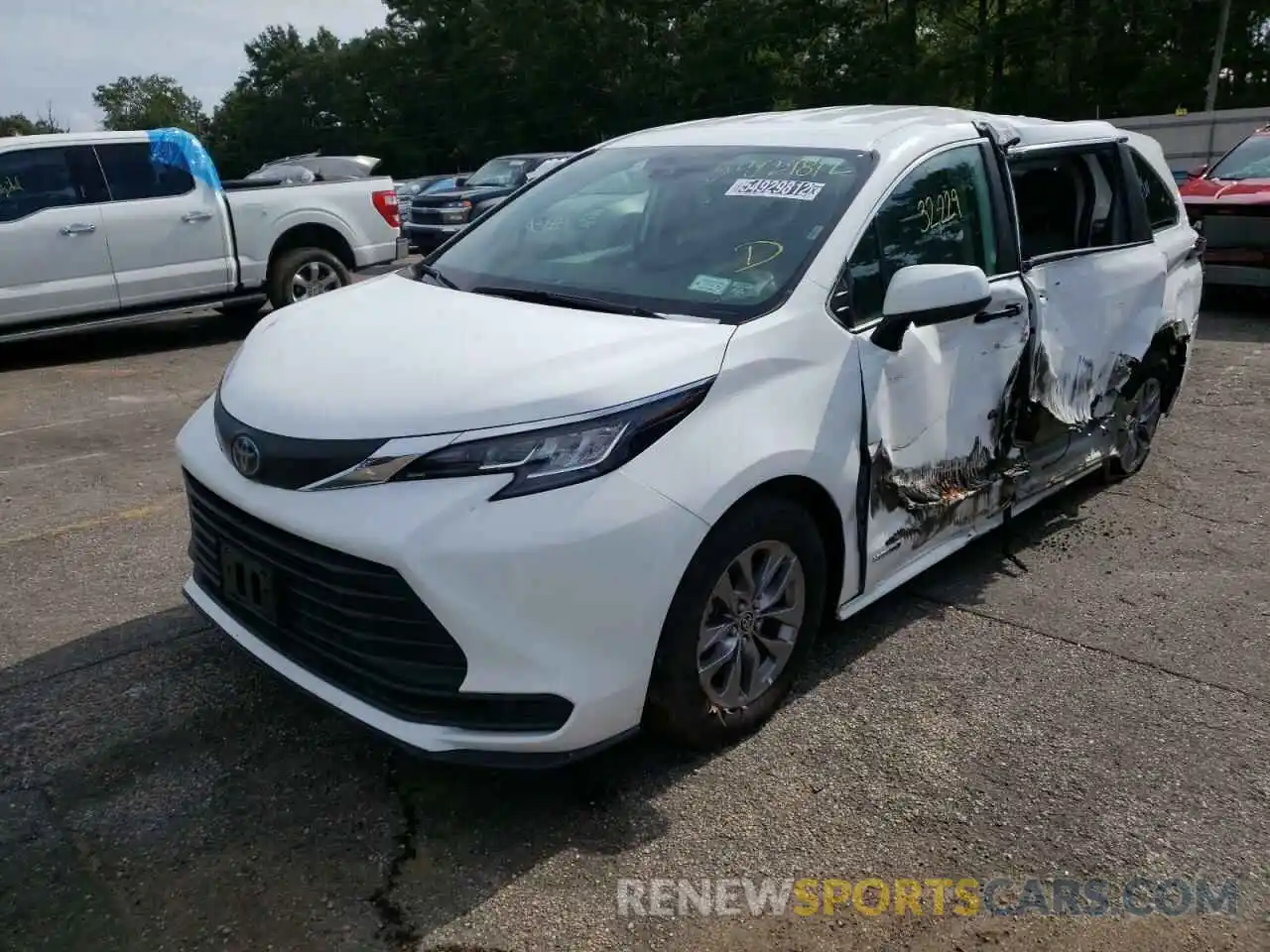 2 Фотография поврежденного автомобиля 5TDKRKEC0MS045892 TOYOTA SIENNA 2021