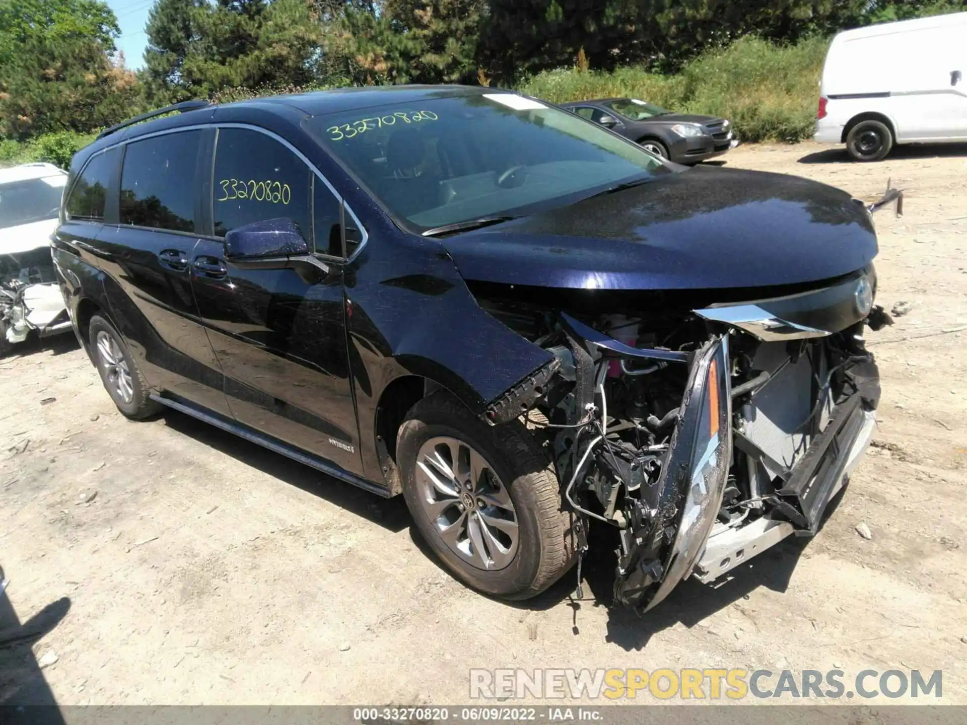 1 Photograph of a damaged car 5TDKRKEC0MS056469 TOYOTA SIENNA 2021