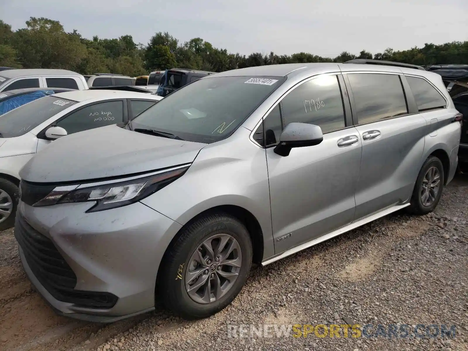 2 Photograph of a damaged car 5TDKRKEC1MS004994 TOYOTA SIENNA 2021