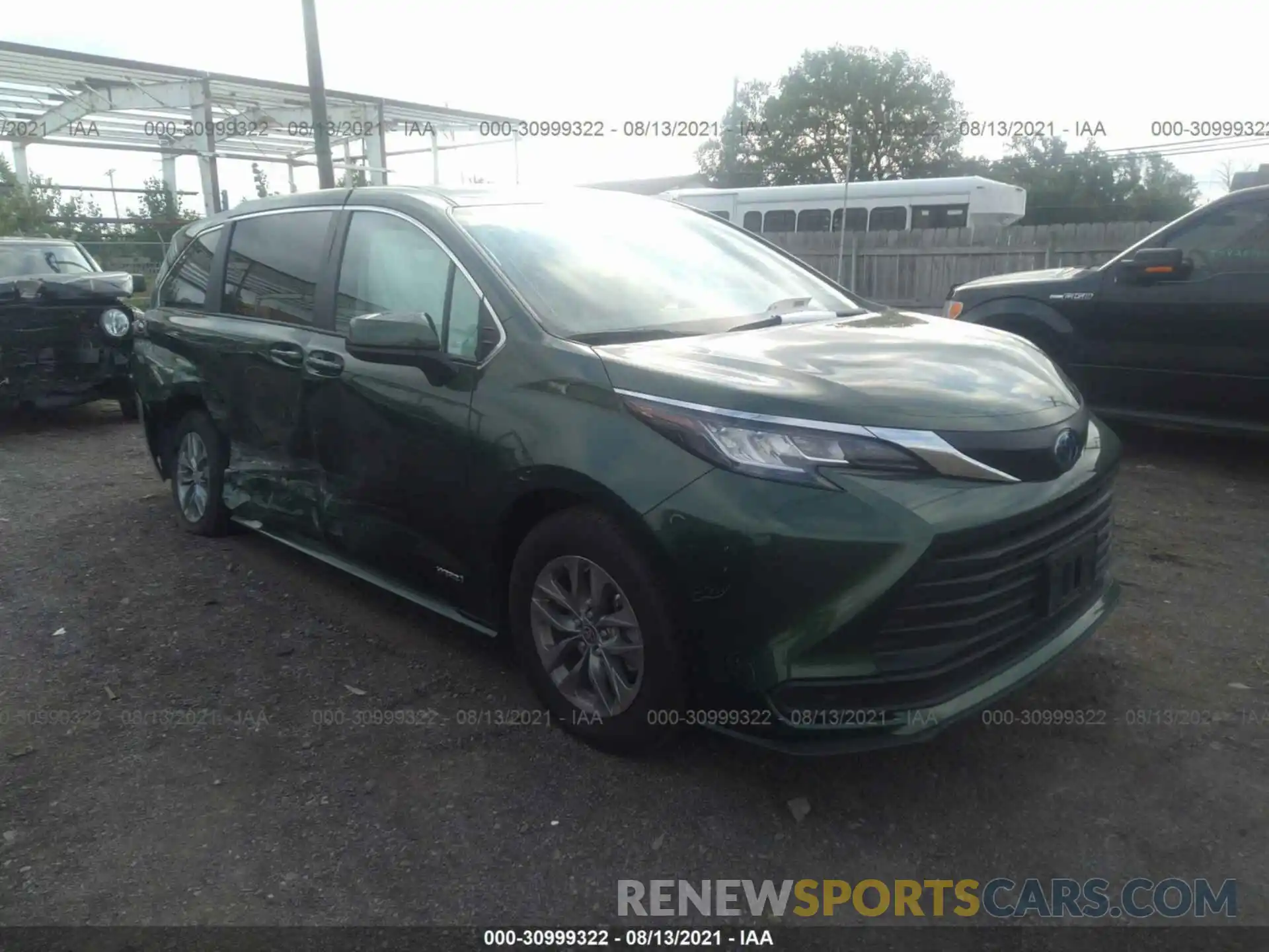 1 Фотография поврежденного автомобиля 5TDKRKEC1MS010939 TOYOTA SIENNA 2021