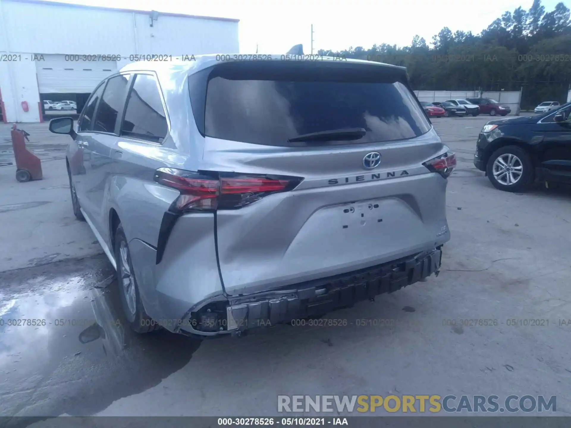 6 Photograph of a damaged car 5TDKRKEC1MS017079 TOYOTA SIENNA 2021