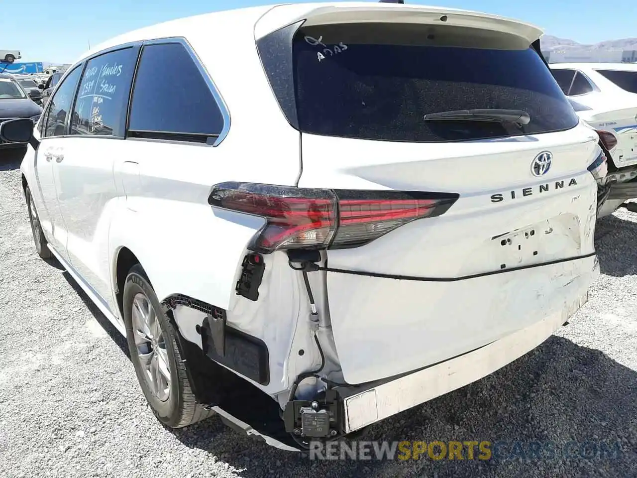 3 Photograph of a damaged car 5TDKRKEC1MS017700 TOYOTA SIENNA 2021